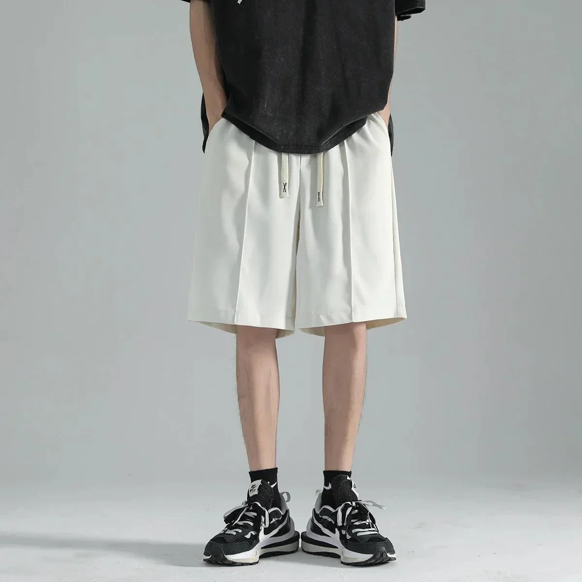 (Compre 2, Leve 3) Shorts Vincenzo™ Deluxe / Toque Italiano em Seda Gelo para o Conforto Exclusivo!