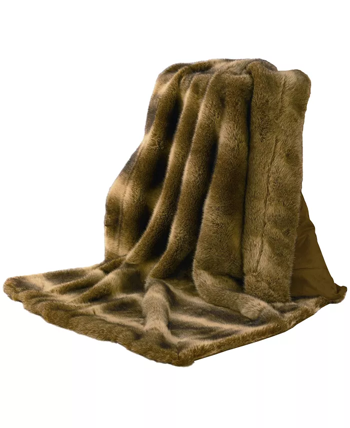 HiEnd Accents Wolf Faux Fur Throw