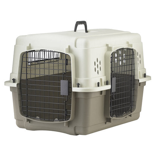 Miller Manufacturing 405073156 157315 26 x 24 x 37 in. Large Plastic Pet Crate