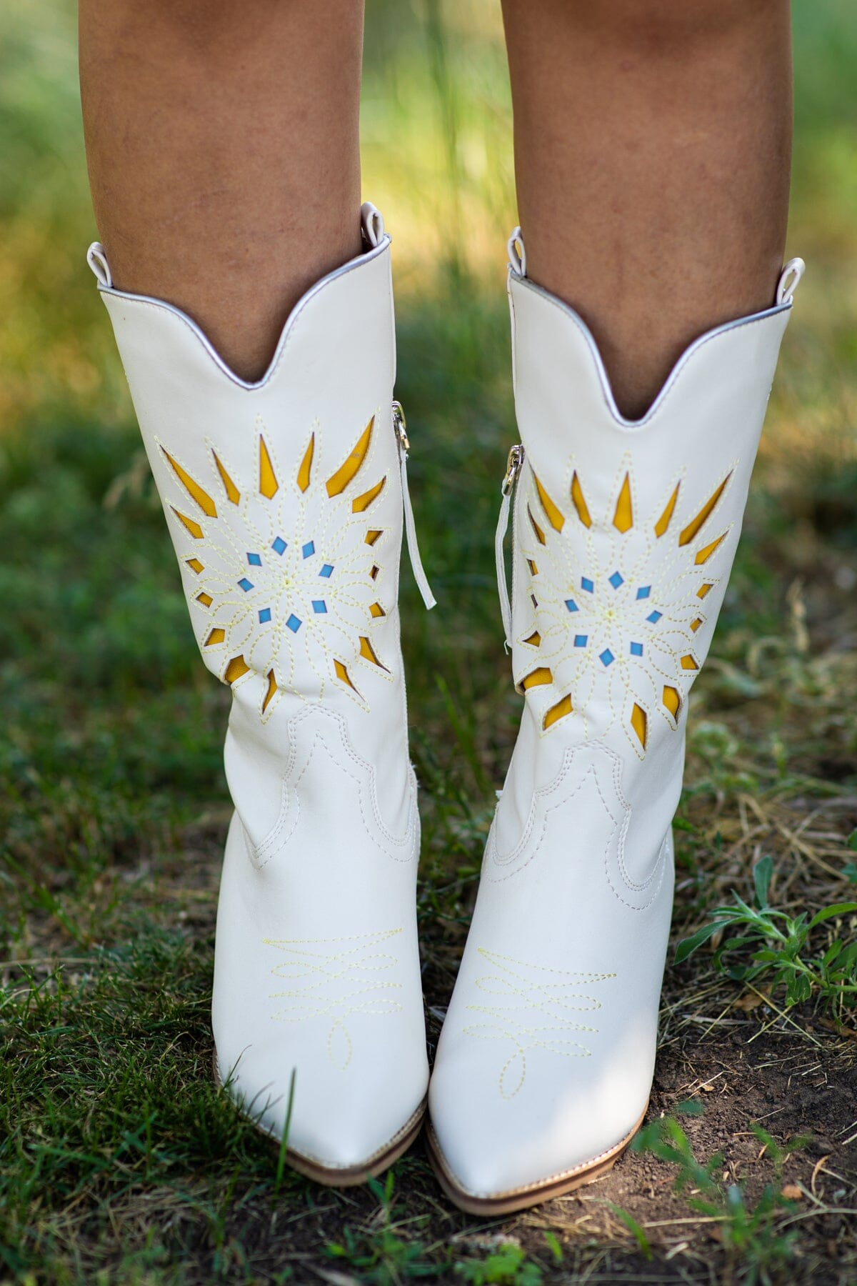 Cream Laser Cut Sunburst Detail Western Boots