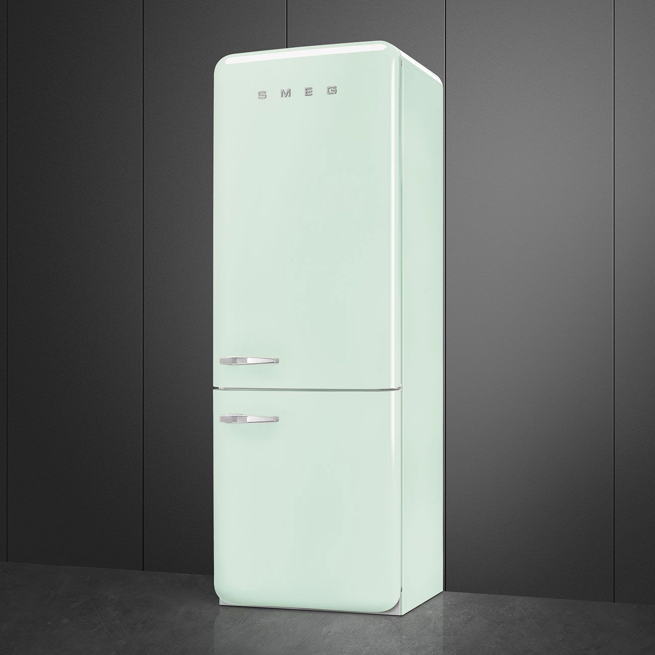 Smeg 50's Retro Style Aesthetic 18 Cu. Ft. Pastel Green Right-Hinge Bottom Freezer Refrigerator With Manual Ice Maker