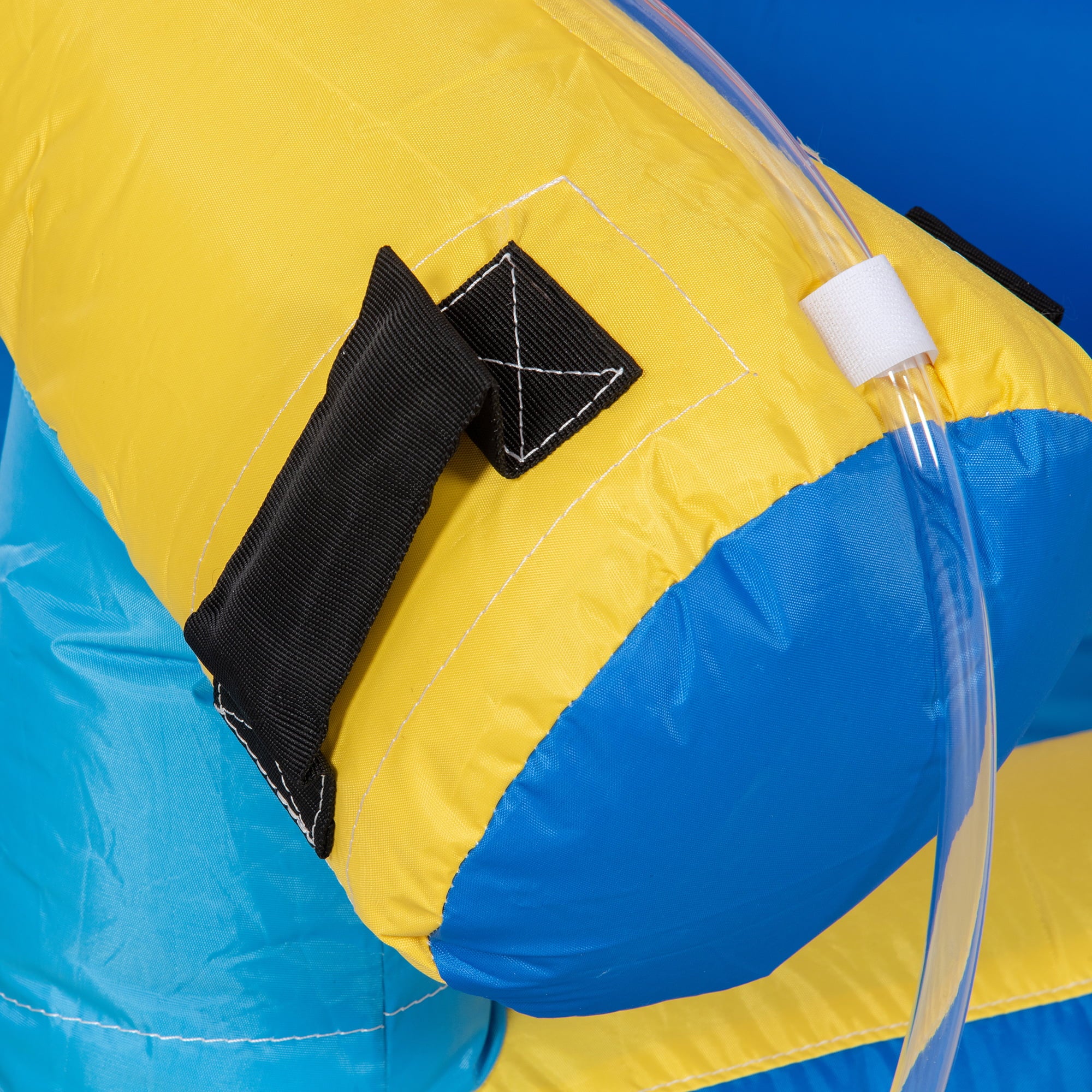 Outsunny 5-in-1 Backyard Inflatable Bounce House with Slide， Climbing Wall， Water Gun， and More， Inflatable Water Slide for Kids with 2 Min. Inflation， Large Outdoor Game for Birthday Party Activities