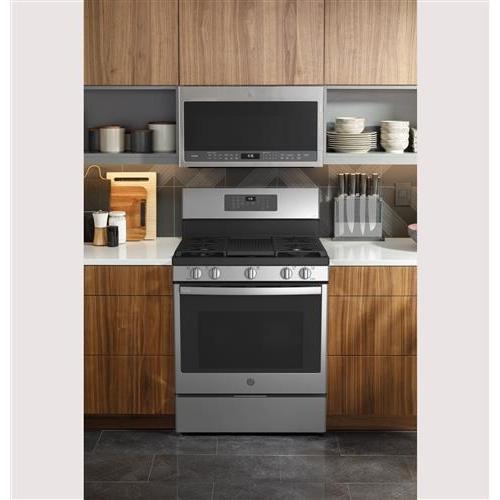 GE Profile 30-inch Freestanding Dual-Fuel Range with Wi-Fi Connectivity PC2B935YPFS