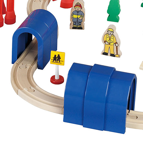 Giant 60 Piece Wooden Train Set - Complete Toy Railway for Ages 3-8 with Tracks， Engine， Cars， Bridges， Stations， People， Signs. Genuine Hardwood， Durable， Compatible with All Major Brand Accessories