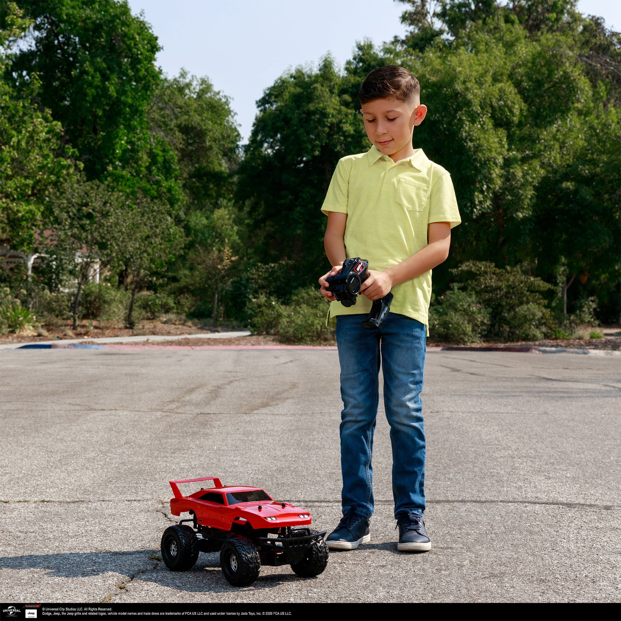 Fast and the Furious (1:12) Dodge Charger Daytona Battery-Powered RC Truck