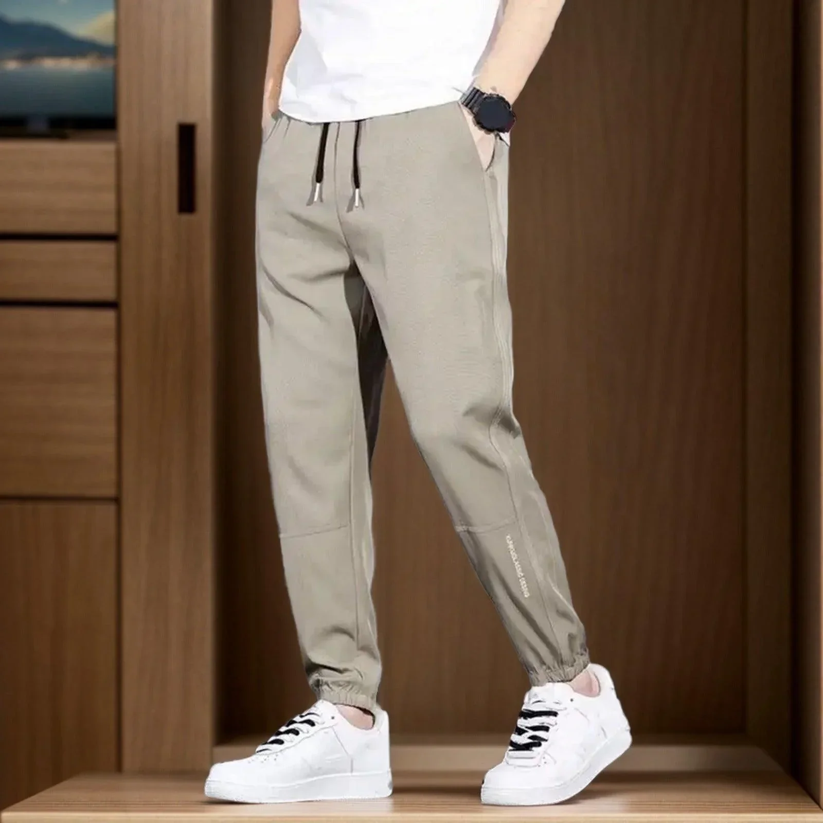 Calça Jogger Legolas™ em Seda Gelo / Leveza, Conforto e Estilo para o Seu Dia a Dia!