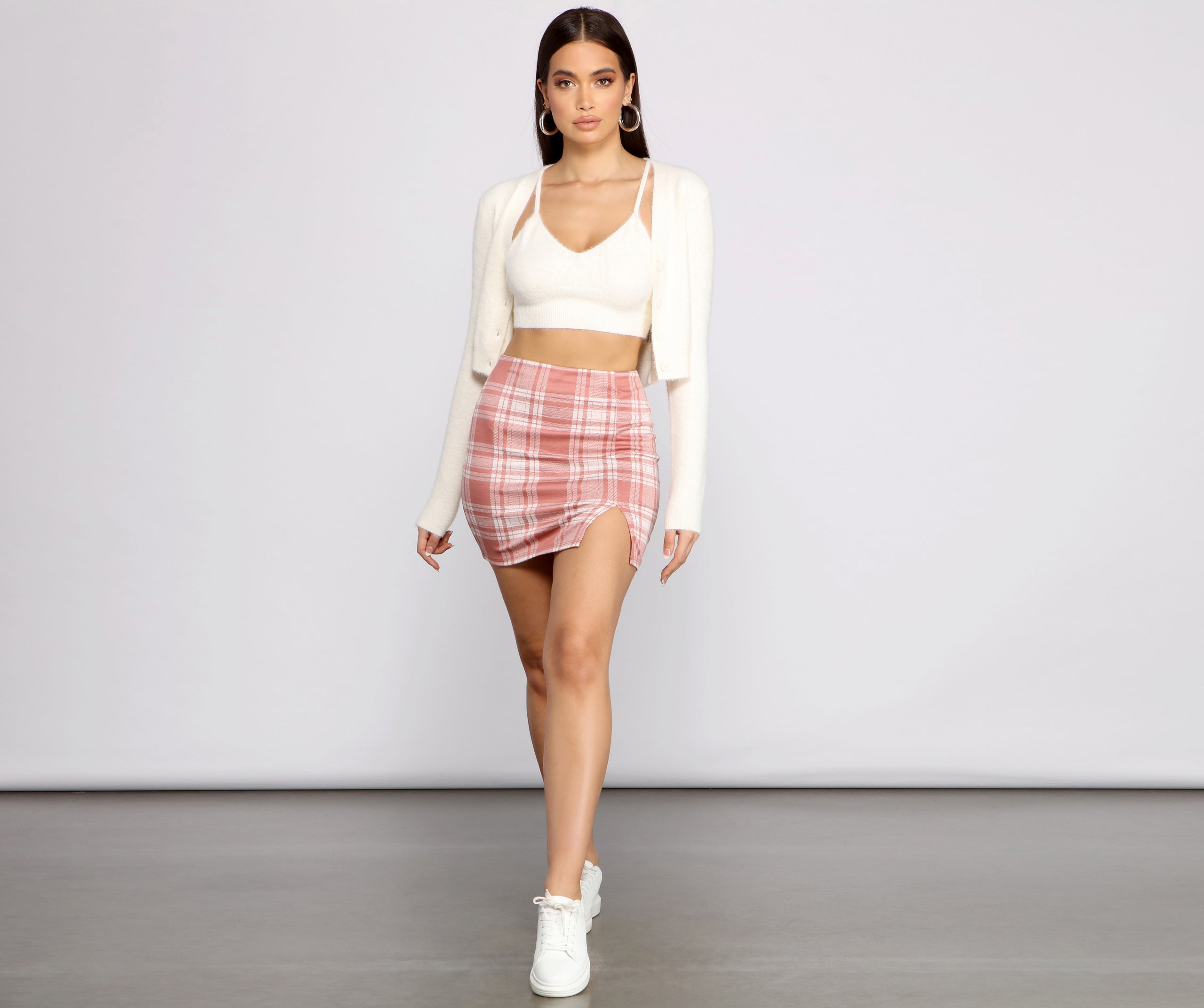 Chic Trendsetter Crop Top