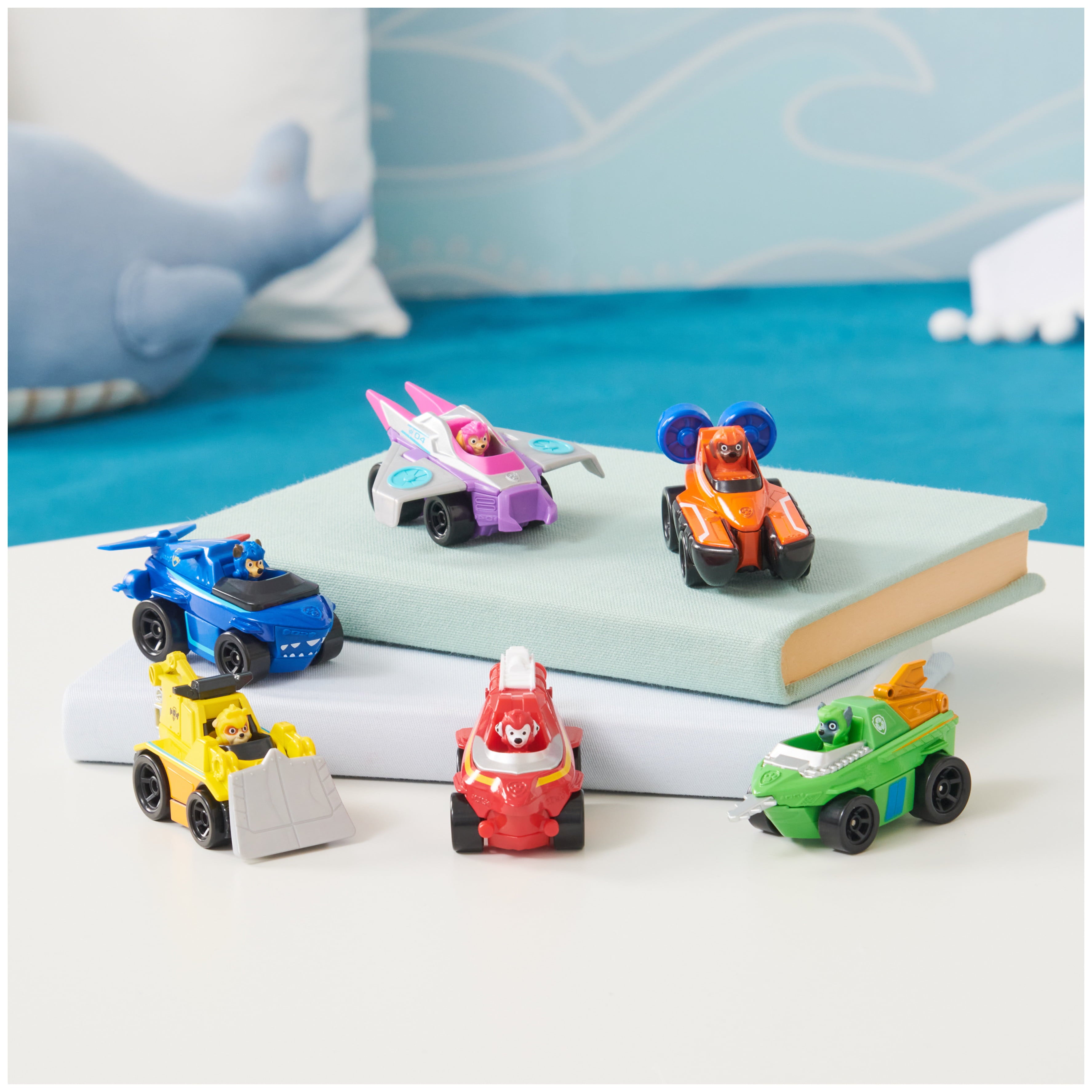 PAW Patrol Aqua Pups， True Metal Skye 1:55 scale Die-Cast Toy Car for Ages 3 and up