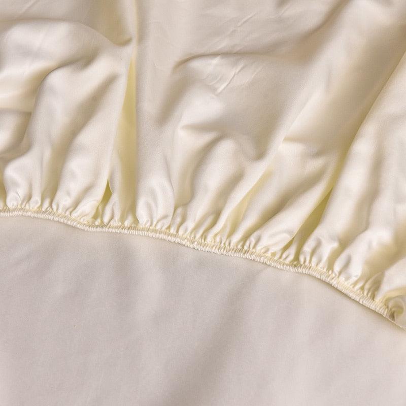 Jogo de Lençol + Fronhas em Cetim - Light Luxury