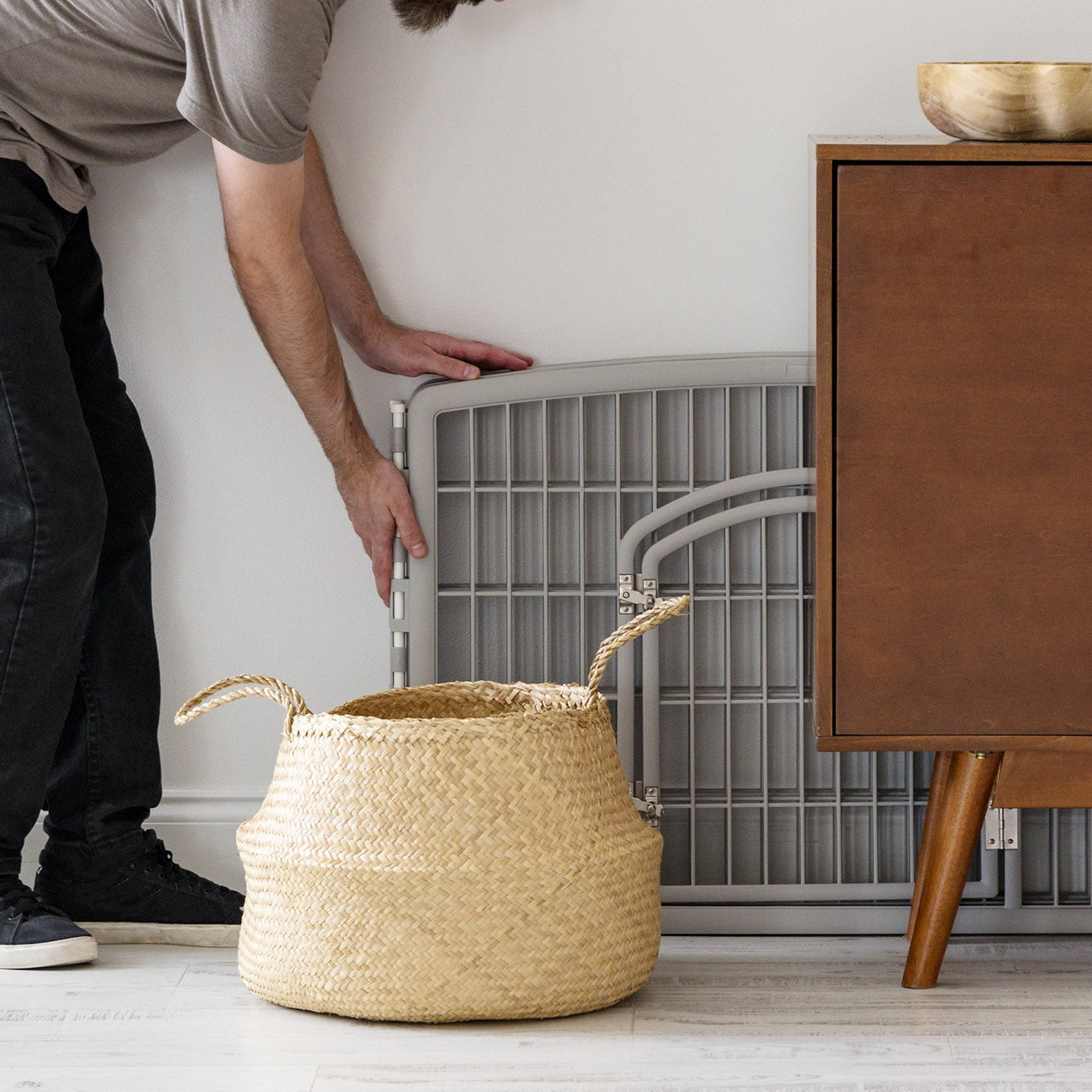 IRIS USA， 24'' 4 Panel Plastic Exercise Pet Playpen with Door， Gray