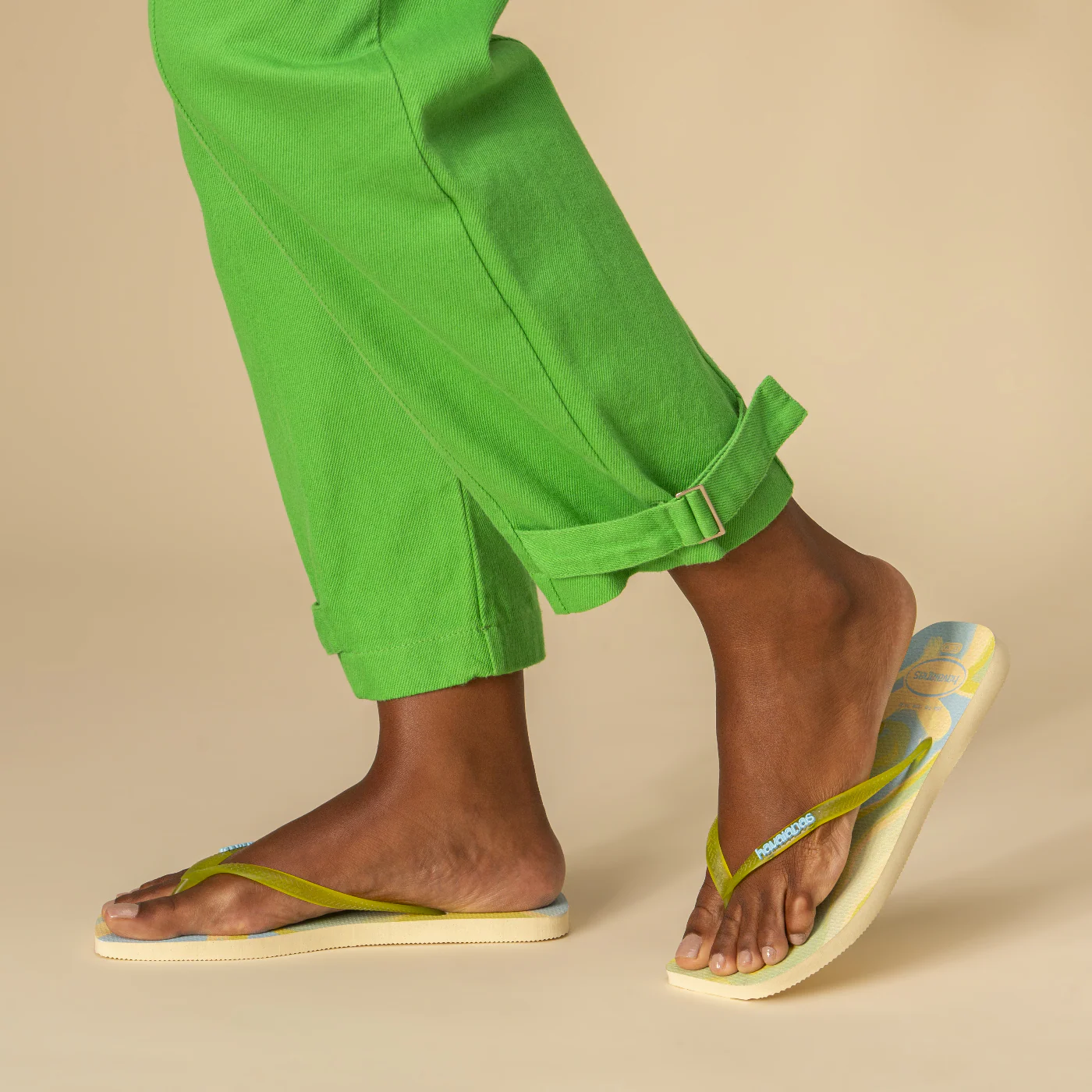 Chinelo Havaianas Slim Square Jelly