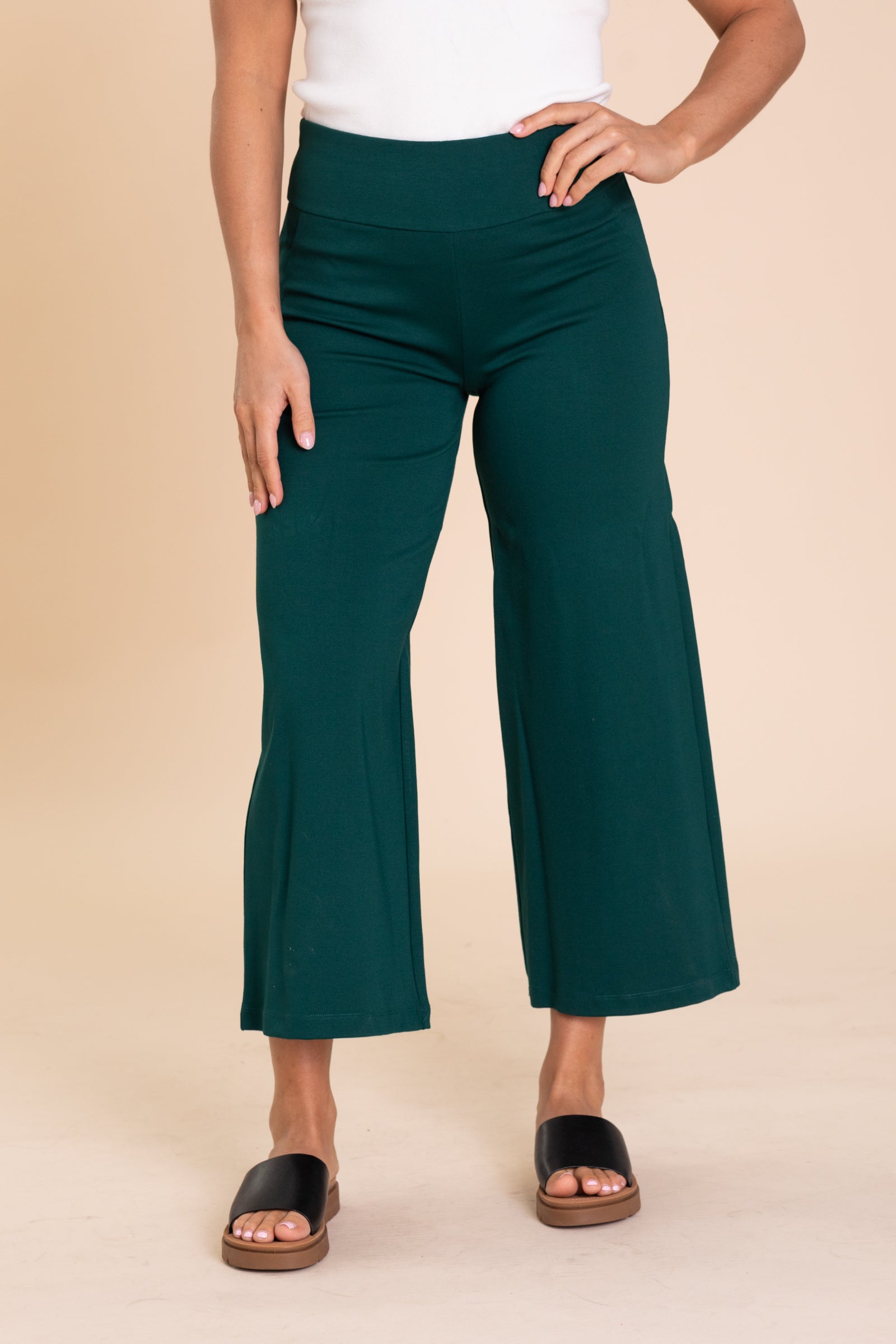 The Magic Cropped Wide Leg Pant