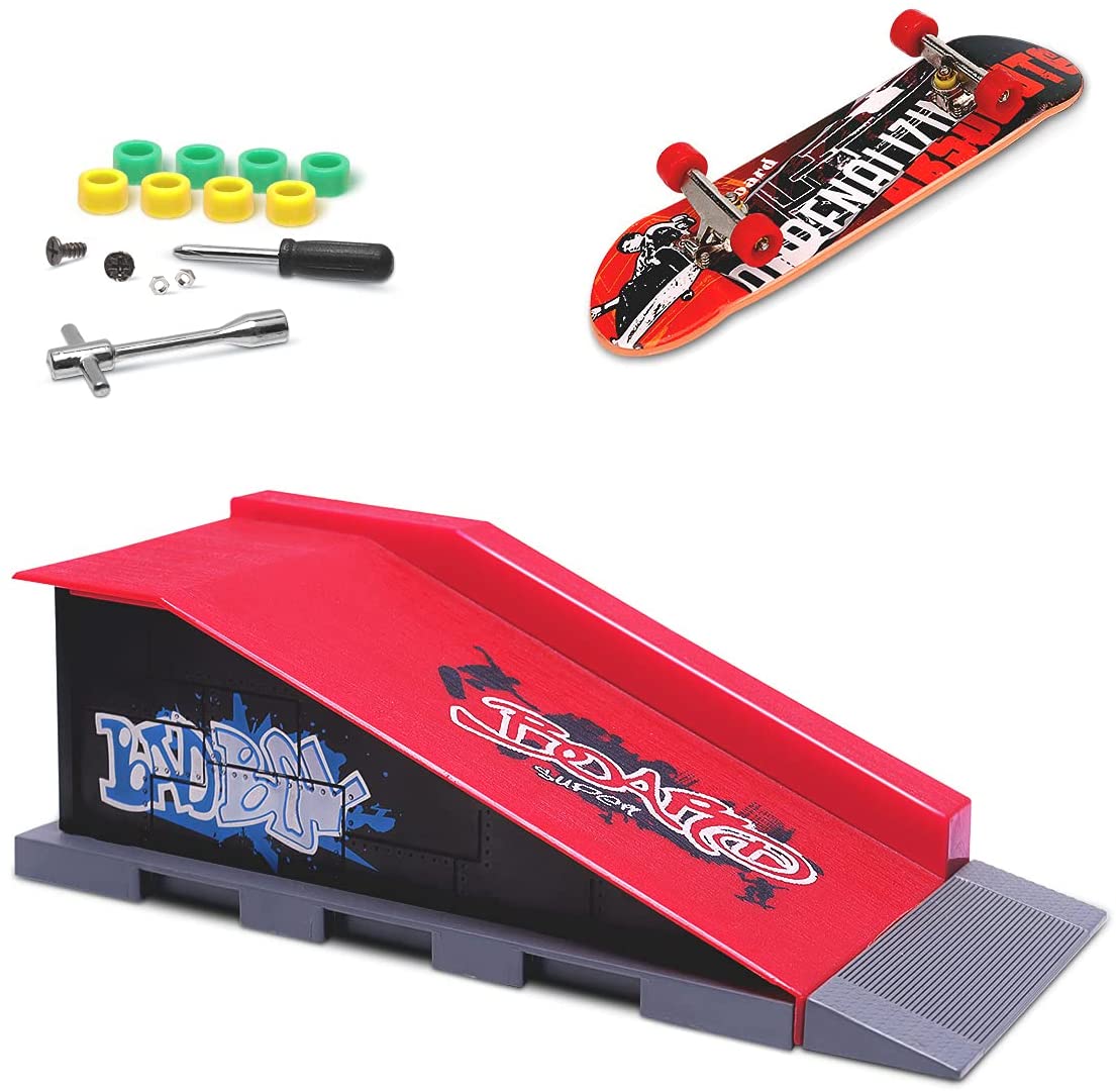 Mini Finger Toy Skateboard Park Ramp Kit， Fingerboard Half Pipe Ultimate Parks Training Props Accessories for Kids Adult (Style B)
