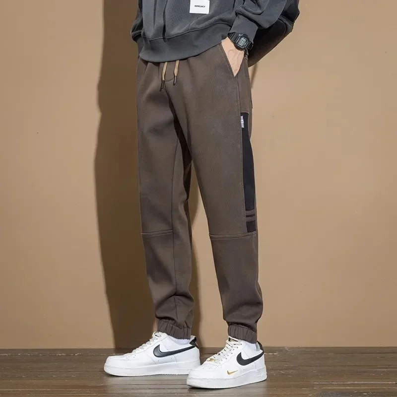 Calça Jogger Axis™ em Moletom Premium / Conforto Máximo com Visual Urbano para Sua Rotina Dinâmica!