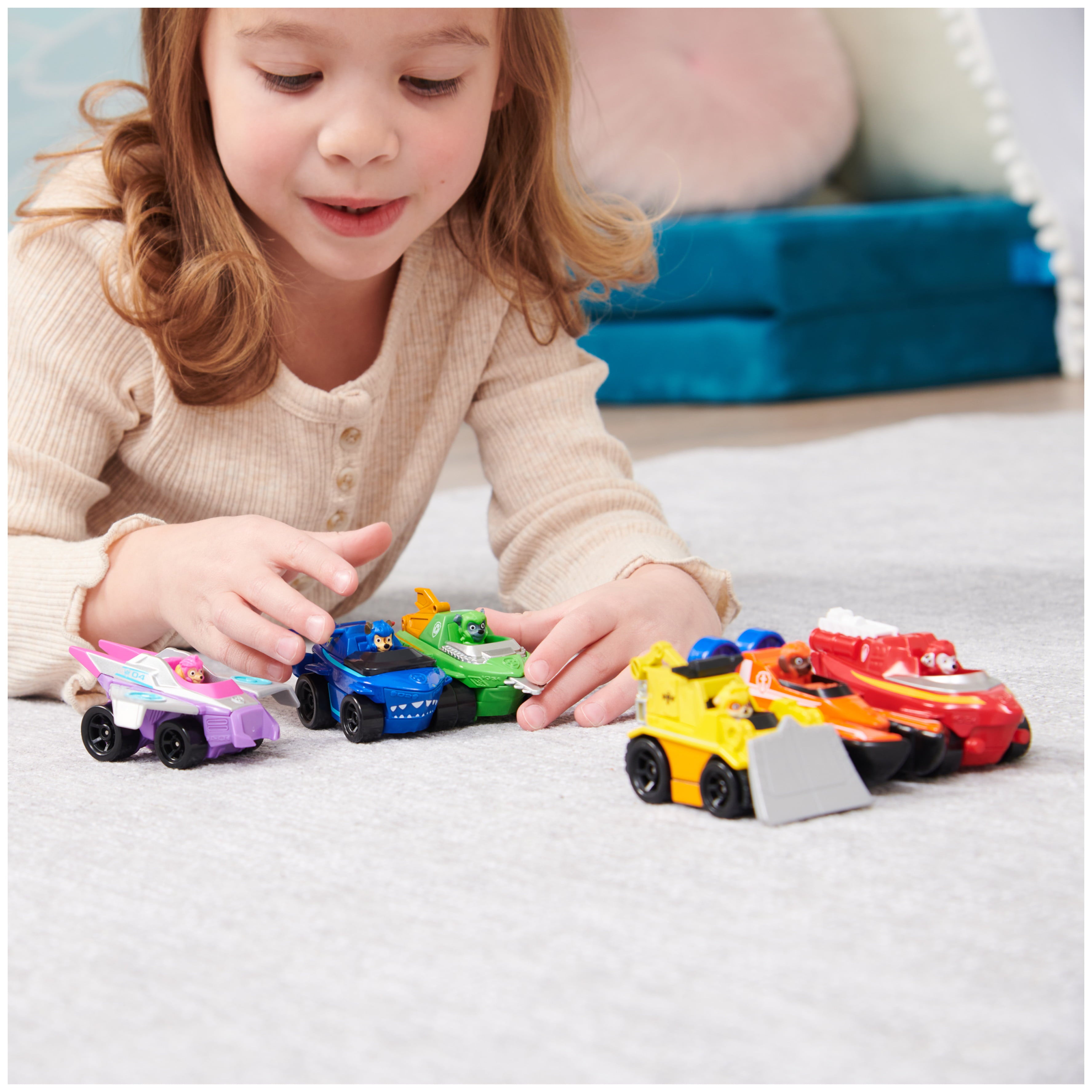 PAW Patrol Aqua Pups， True Metal Skye 1:55 scale Die-Cast Toy Car for Ages 3 and up