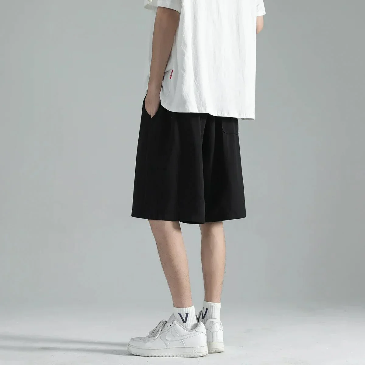 (Compre 2, Leve 3) Shorts Vincenzo™ Deluxe / Toque Italiano em Seda Gelo para o Conforto Exclusivo!