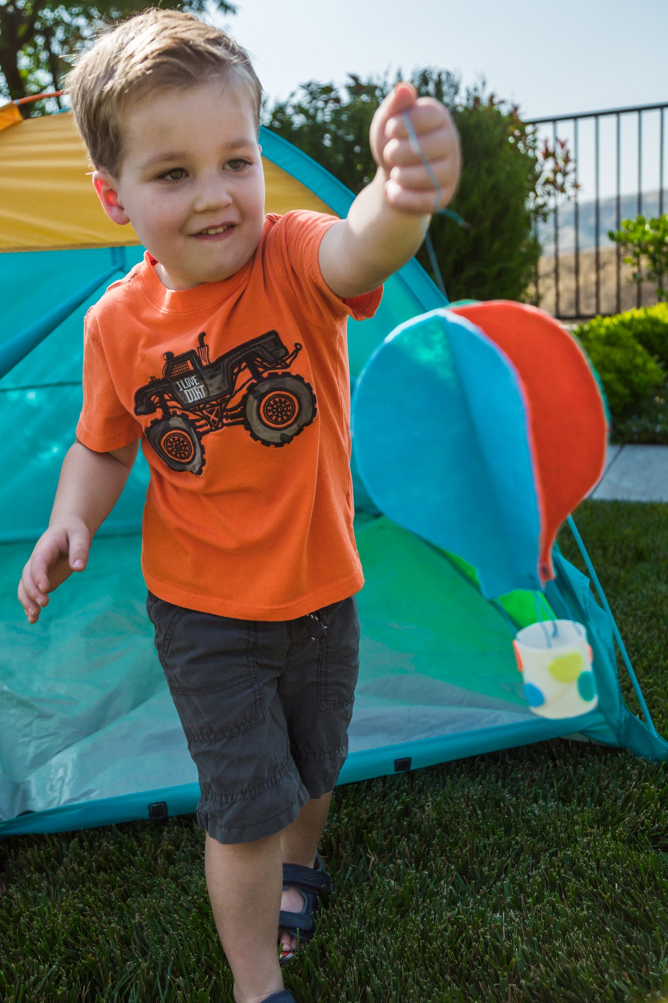 Pacific Play Tents Super Duper II Dome Tent