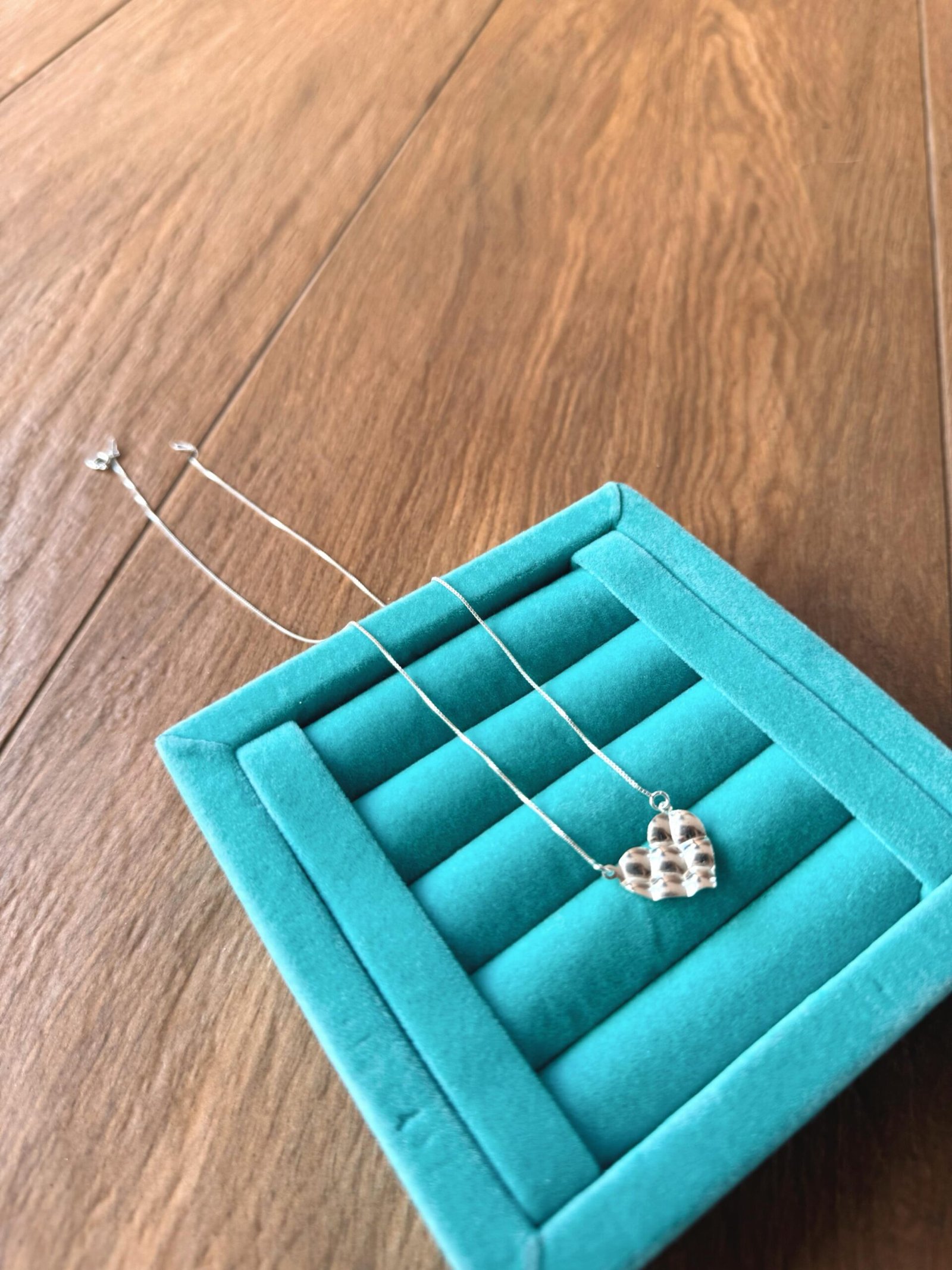 Colar Coração Amassadinho