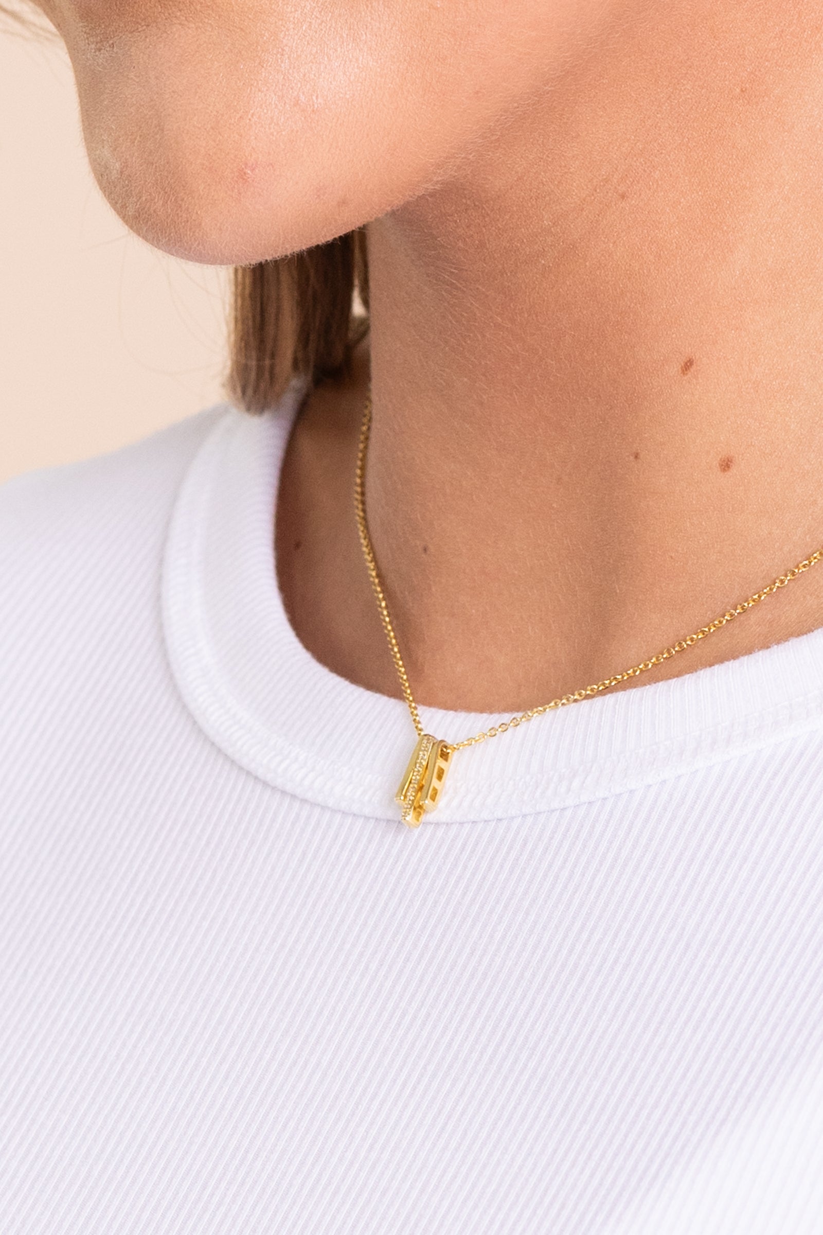 Dainty Trinity Necklace