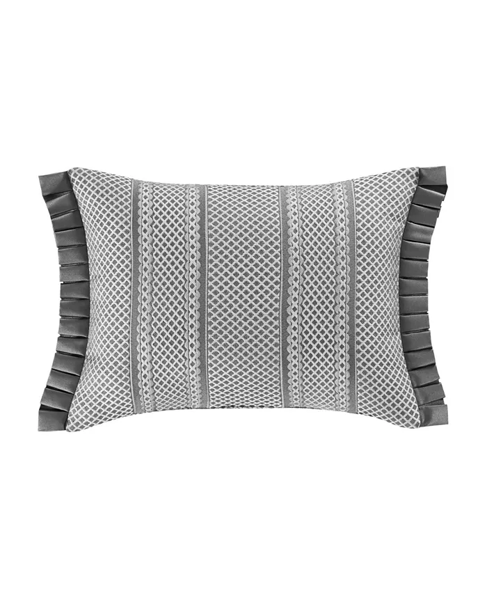 J Queen New York Leonardo Decorative Pillow， 15