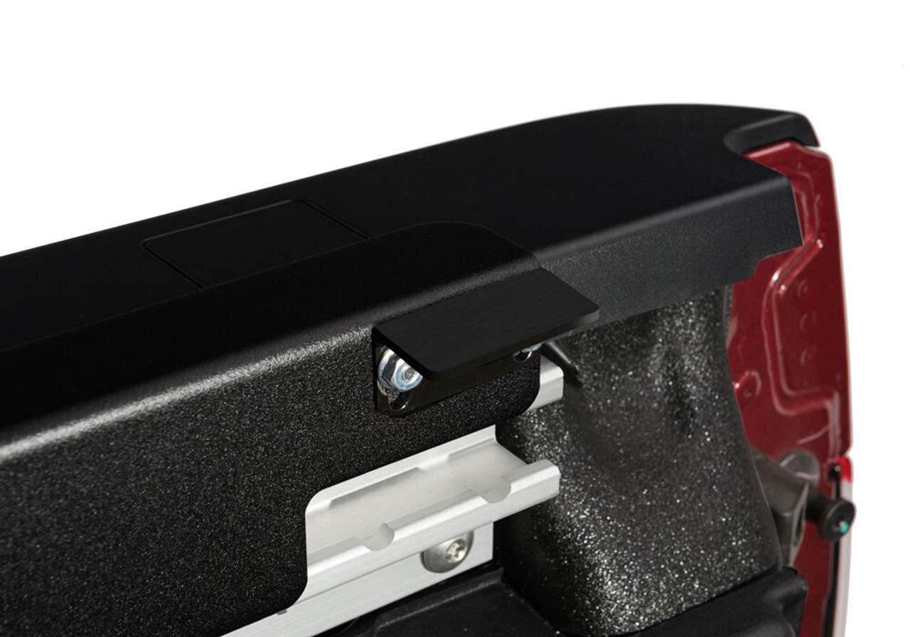 Undercover SE 1623 Tac 6x27 w Deck Rail System  Blk Txt Tonneau Cover