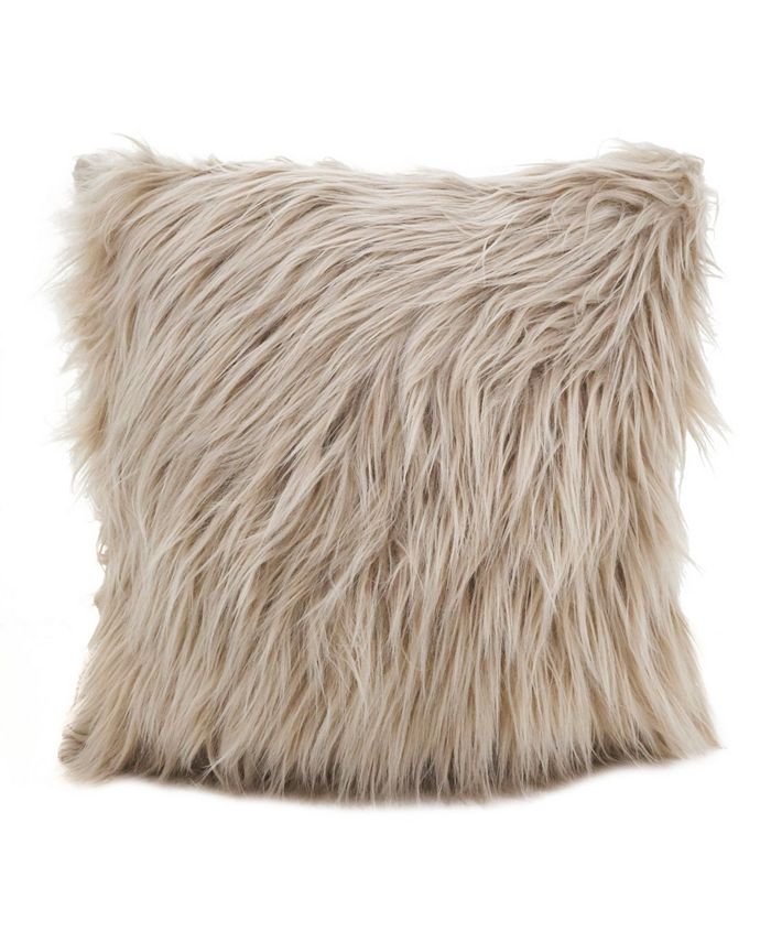 Saro Lifestyle Long Haired Faux Fur Decorative Pillow， 18
