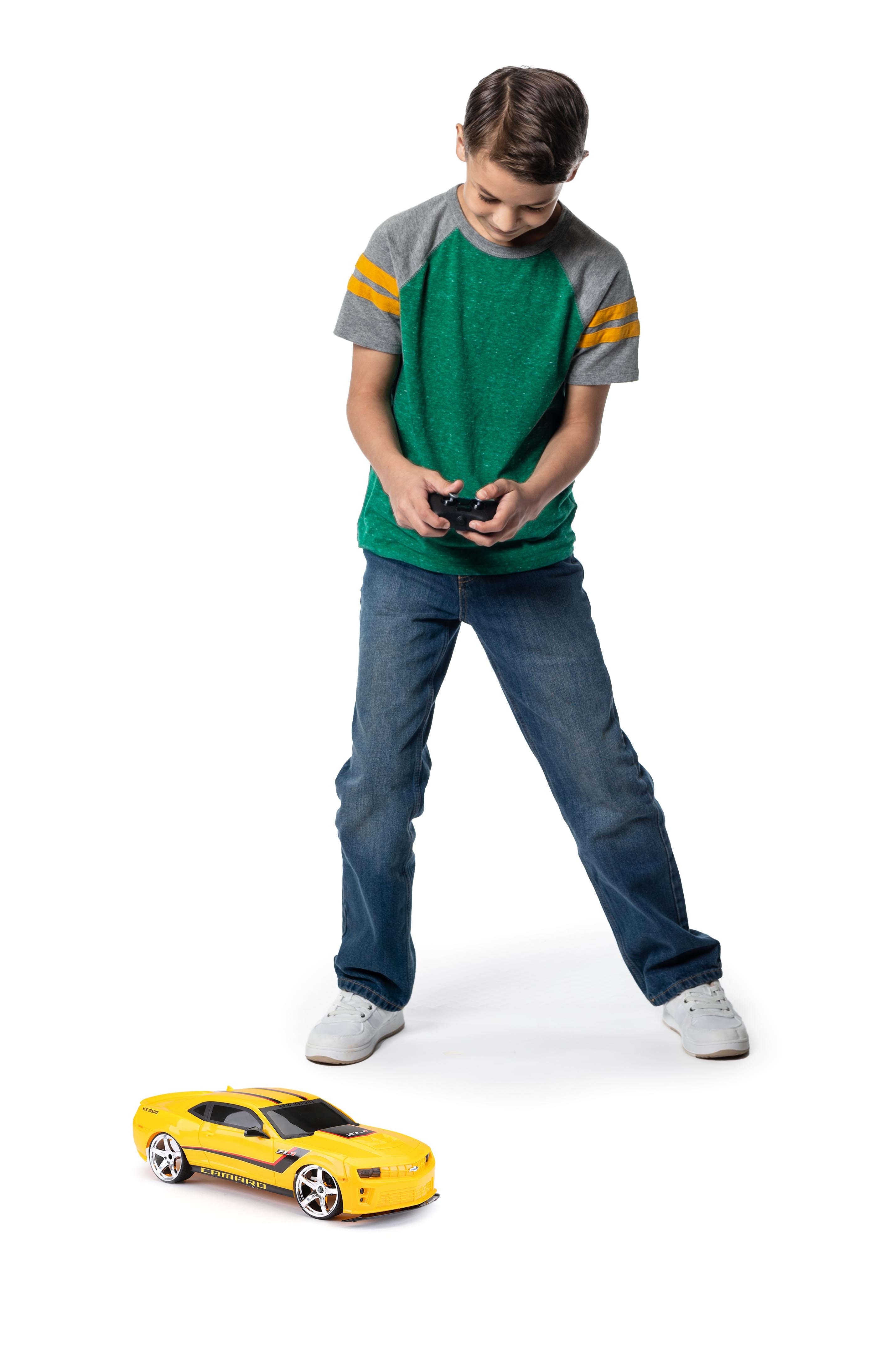 New Bright (1:10) Chevy Camaro Battery Radio Control Sports Car， 61029U-7Y