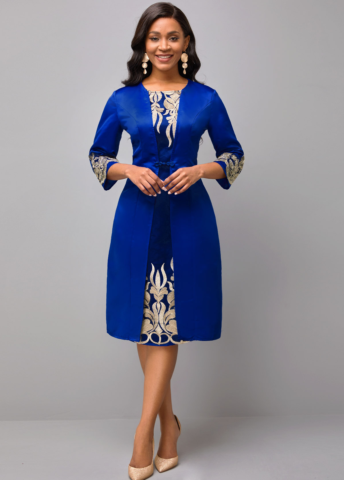 Round Neck 3/4 Sleeve Embroidered Dress