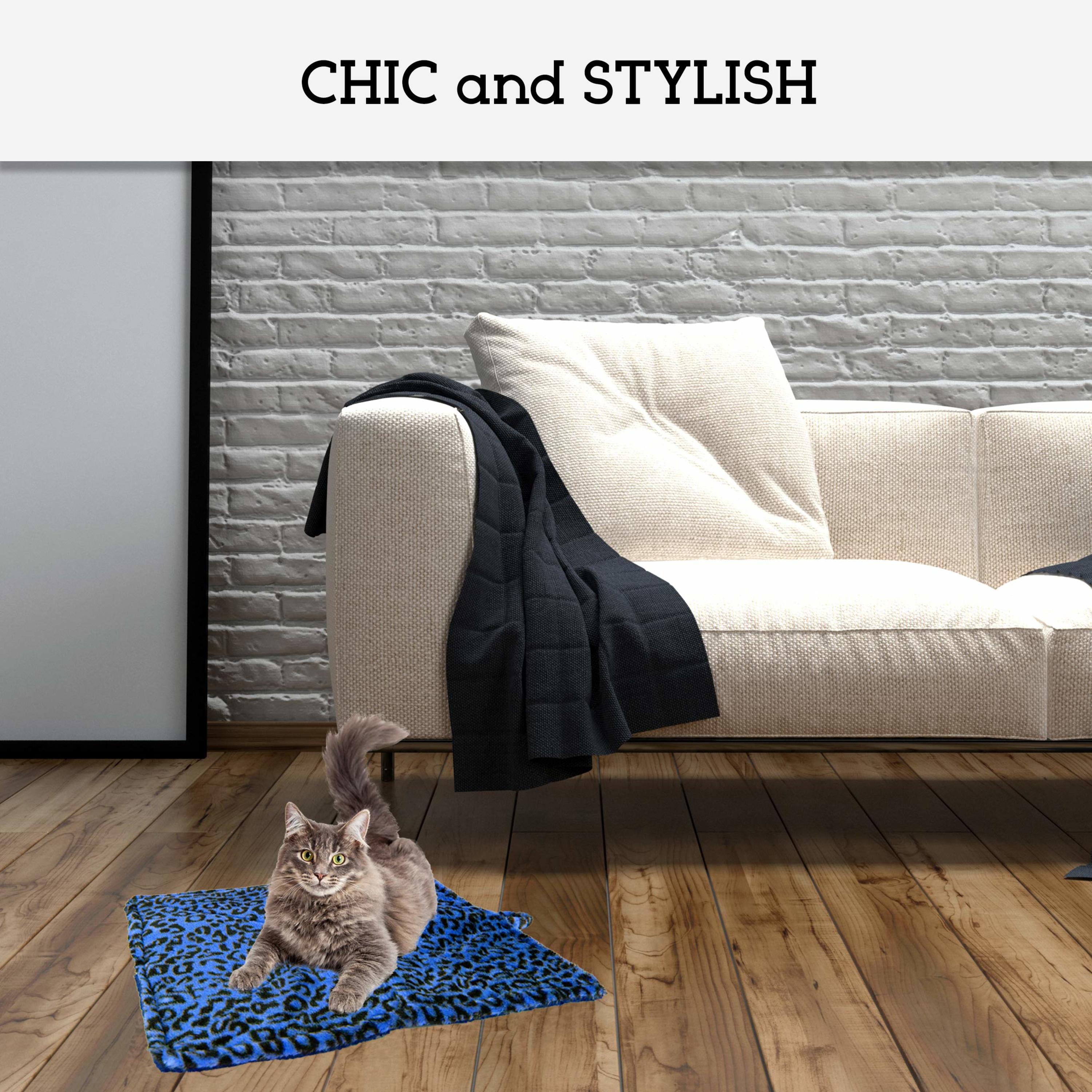 Downtown Pet Supply， Medium， Self Warming Pet Bed， Blue， 22-in