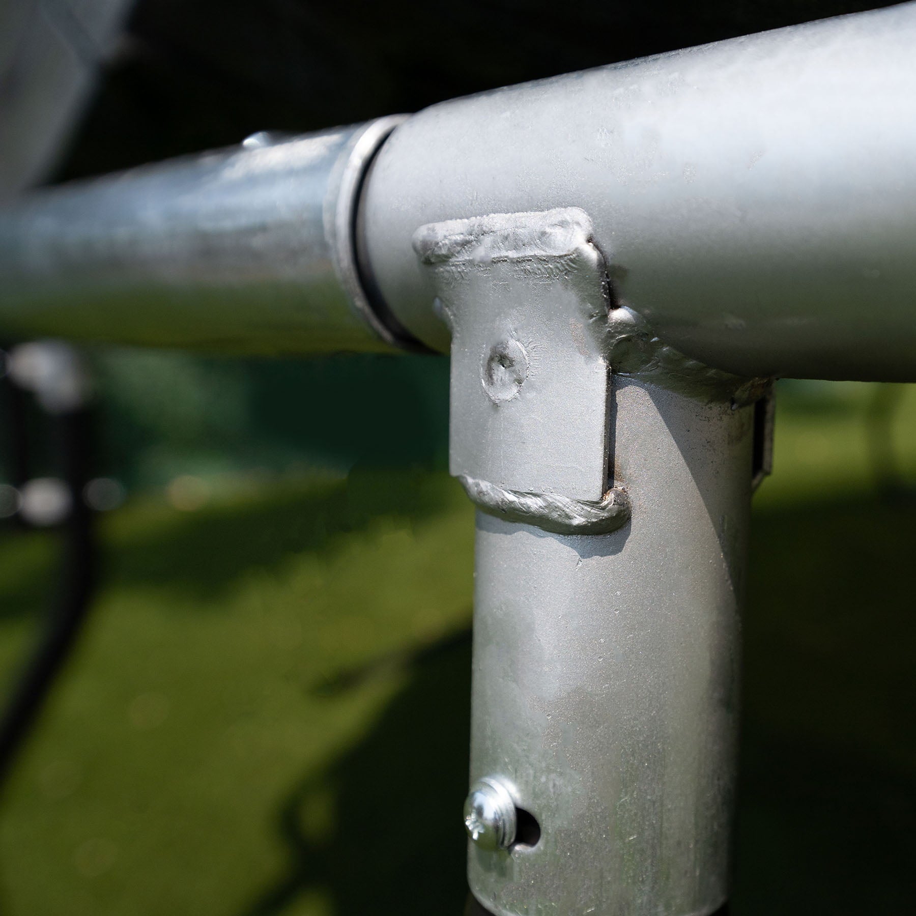 Bounce Pro 14ft Trampoline And Enclosure With Basketball Hoop， Blue