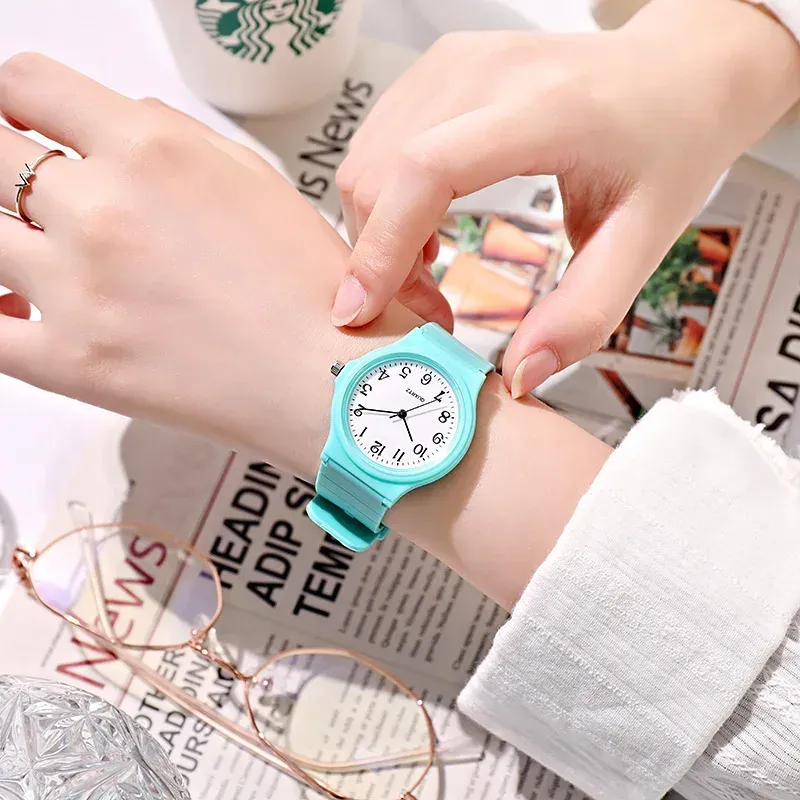 LIUYANGTIAN Fashion Girls Watch Simple Exam Quartz Watch Silicone Strap Small Arabic Quartz Wristwatches for Women Student Ladies