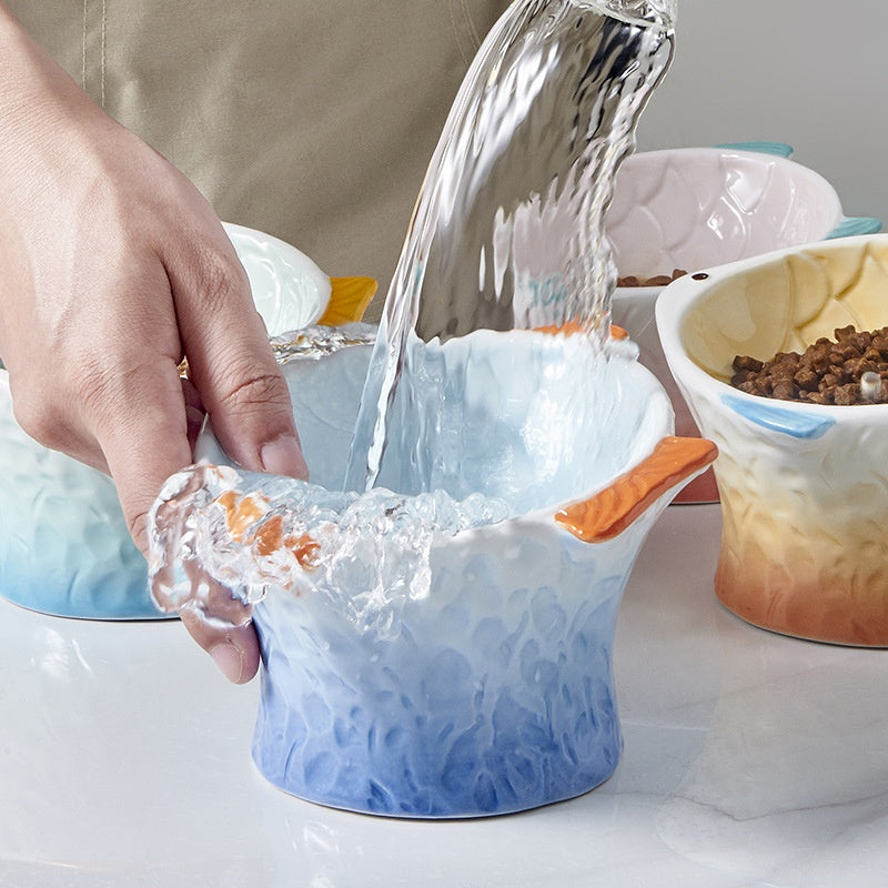 Raised Ceramic Cat Bowl – Cute Fish-Shaped Elevated Food & Water Bowl