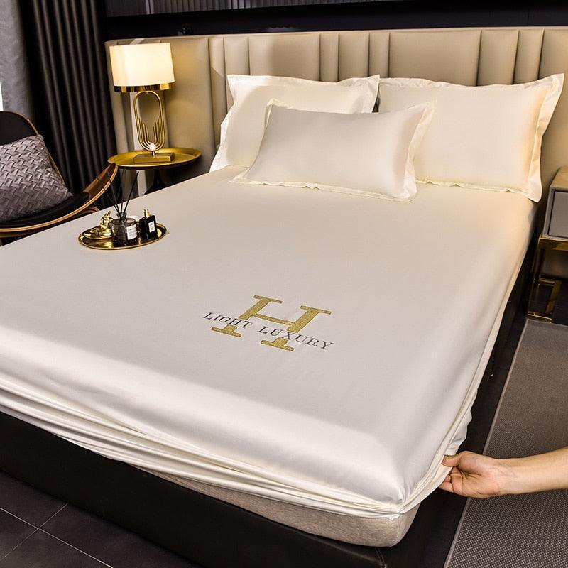 Jogo de Lençol + Fronhas em Cetim - Light Luxury