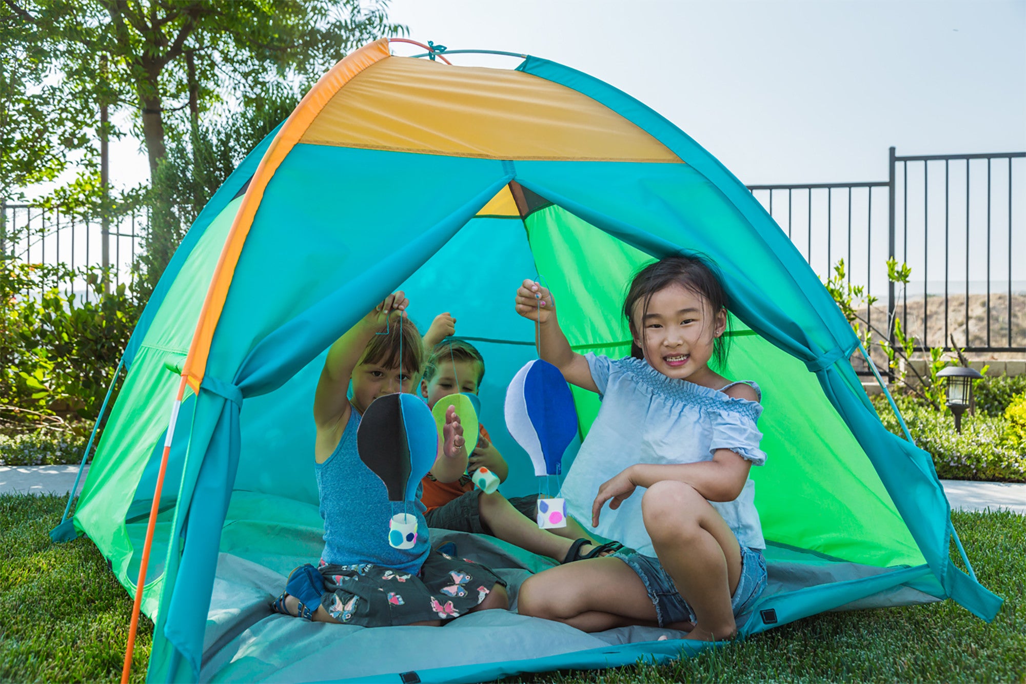 Pacific Play Tents Super Duper II Dome Tent