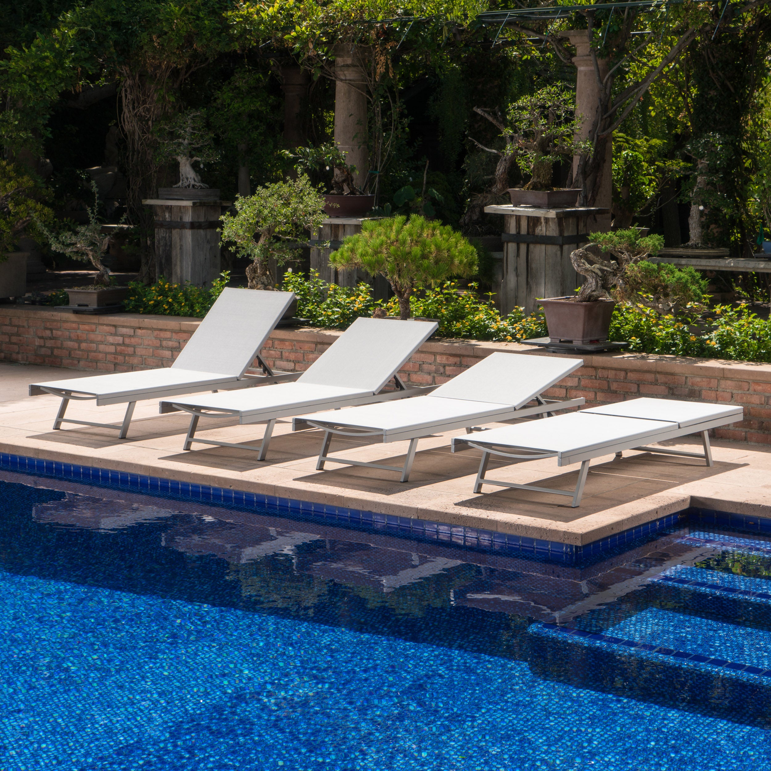 Holm Outdoor Gray Mesh Chaise Lounge with Aluminum Frame