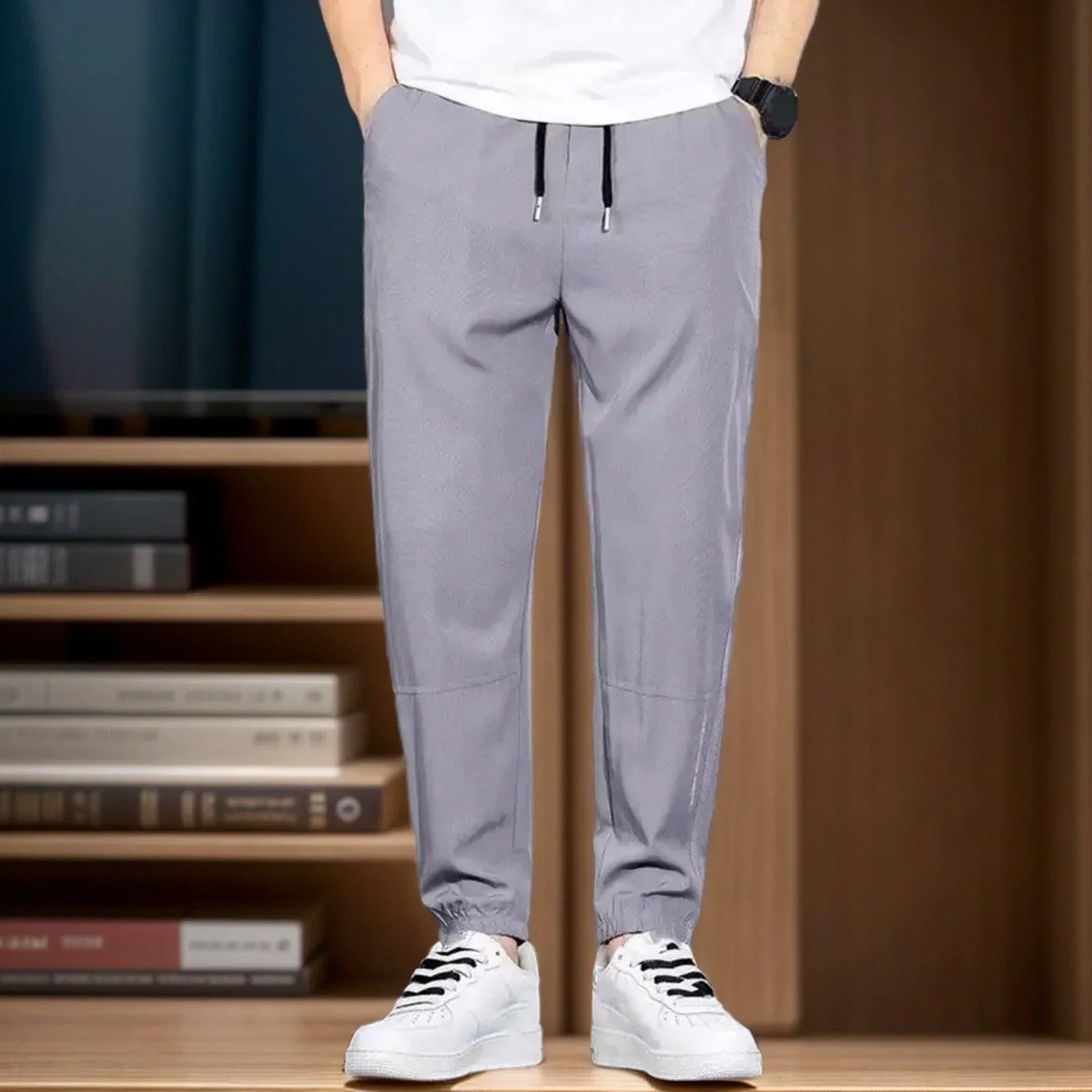 Calça Jogger Legolas™ em Seda Gelo / Leveza, Conforto e Estilo para o Seu Dia a Dia!