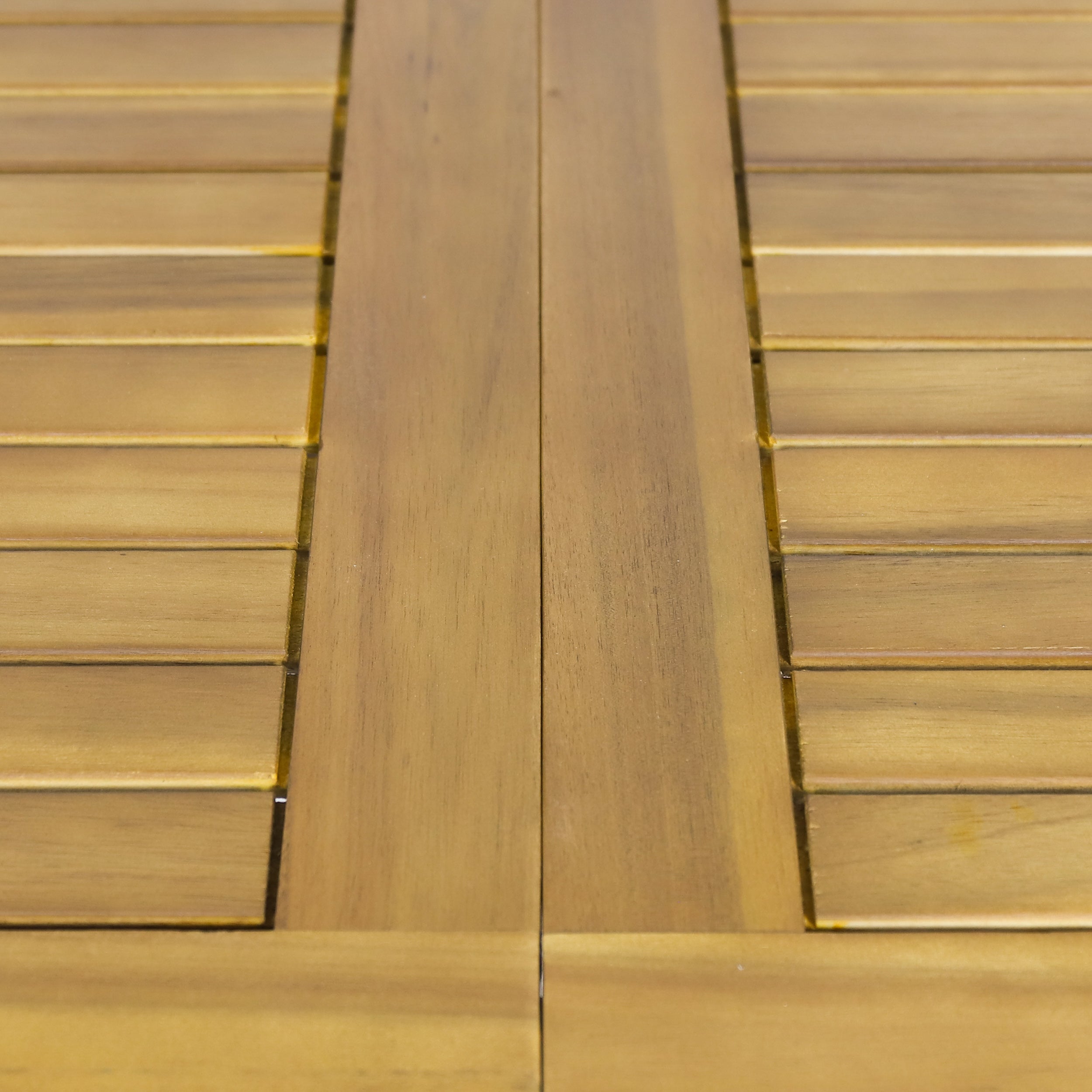 Yugan Outdoor Rustic Acacia Wood Dining Table