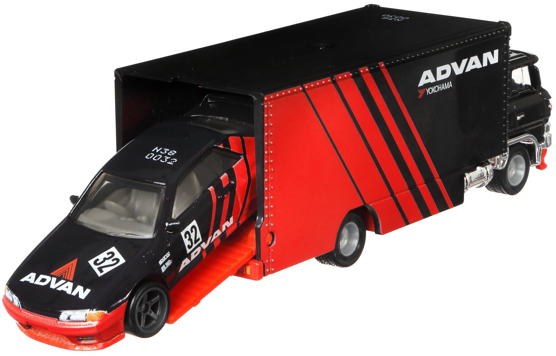 Hot Wheels Sakura Sprinter Truck Vehicle Playset (2 Pieces)