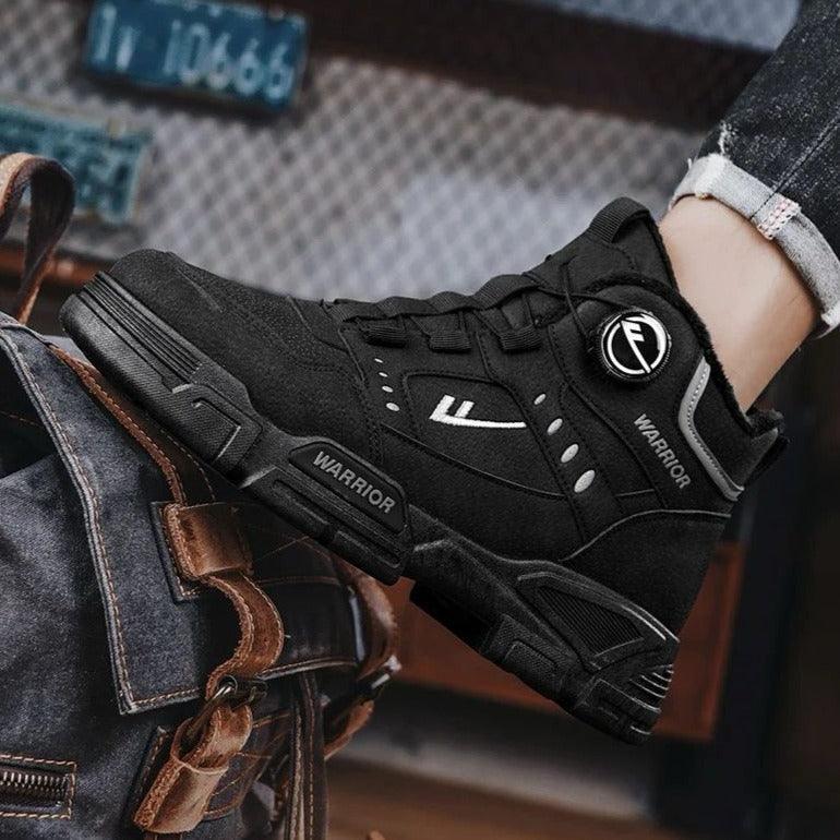 Coturno SanMarino™ Warrior com Inovador Cadarço em Polia / Resistencia, Robustez e Acabamento Premium para Encarar Qualquer Aventura!