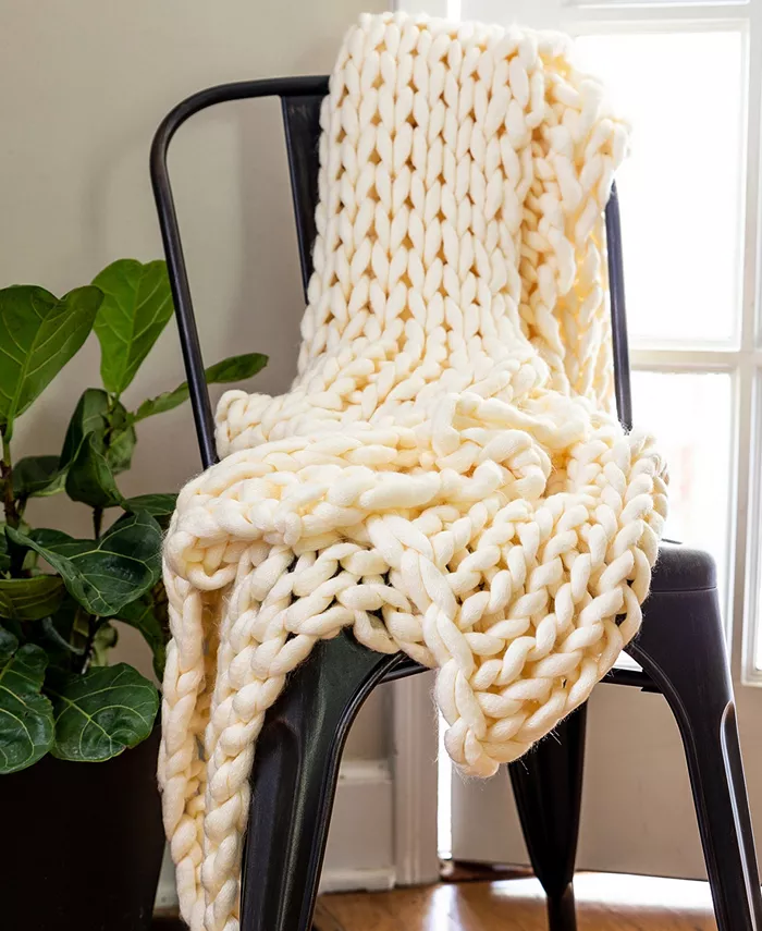 American Heritage Textiles Chunky Knit Throw