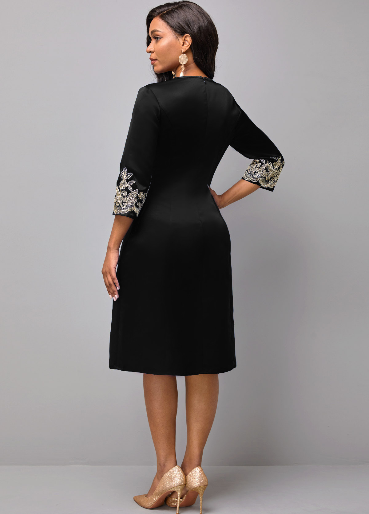 3/4 Sleeve Round Neck Embroidered Dress