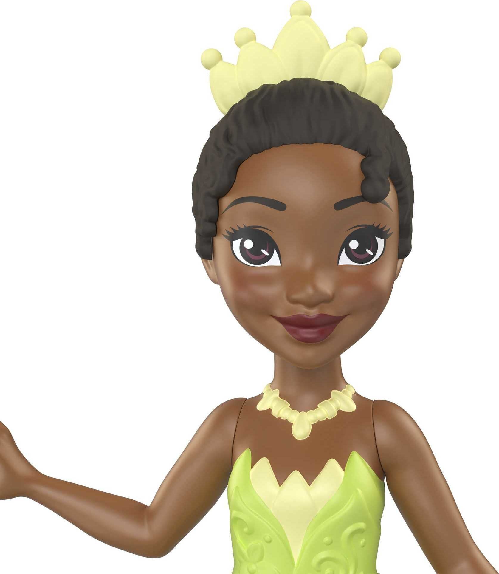 Disney Princess Tiana Small Doll with Brown Hair & Brown Eyes, Signature Look Green & Golden Gown