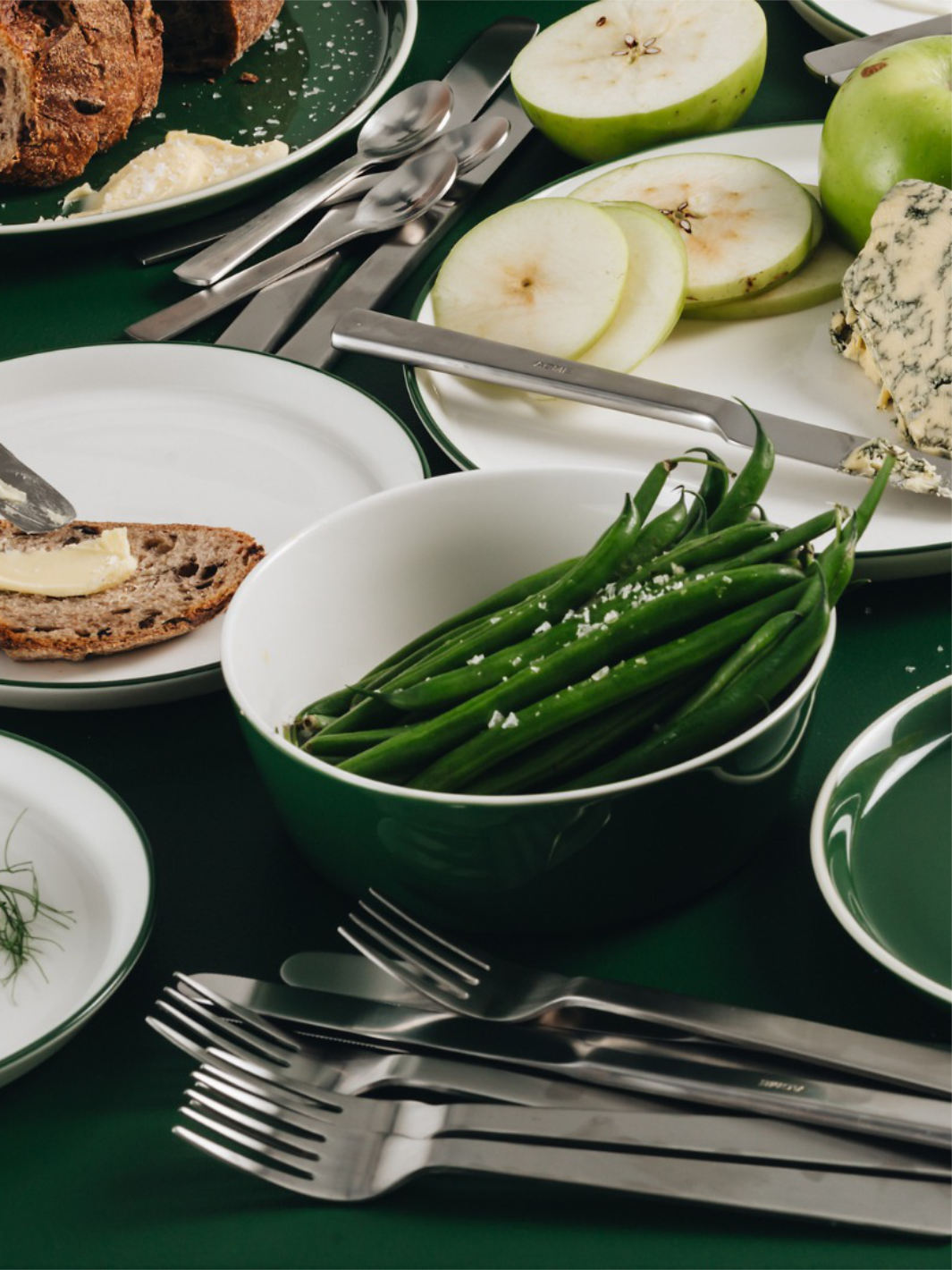 Heat-Resistant Ceramic Serving Bowl 26cm (10.24