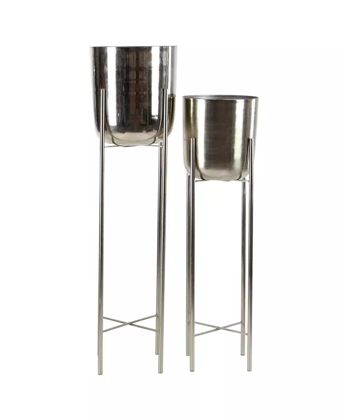 Rosemary Lane Large Modern Metallic Planters with Stands， Set of 2