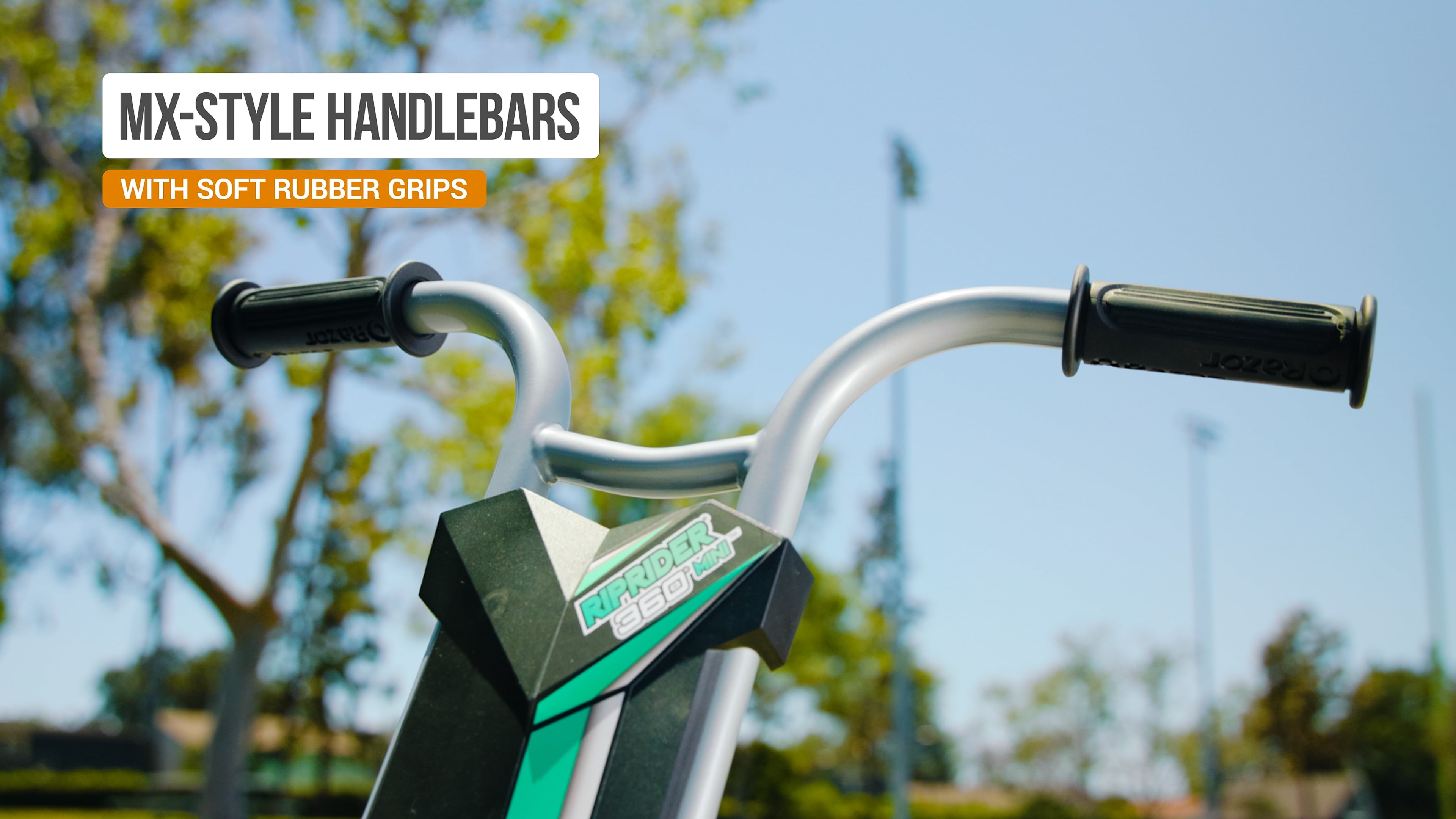 Razor RipRider 360 Mini - Teal， 360 Degrees Caster Tricycle， Dual Inclined Rear Casters， Durable Welded Steel， Adjustable Bucket Seat