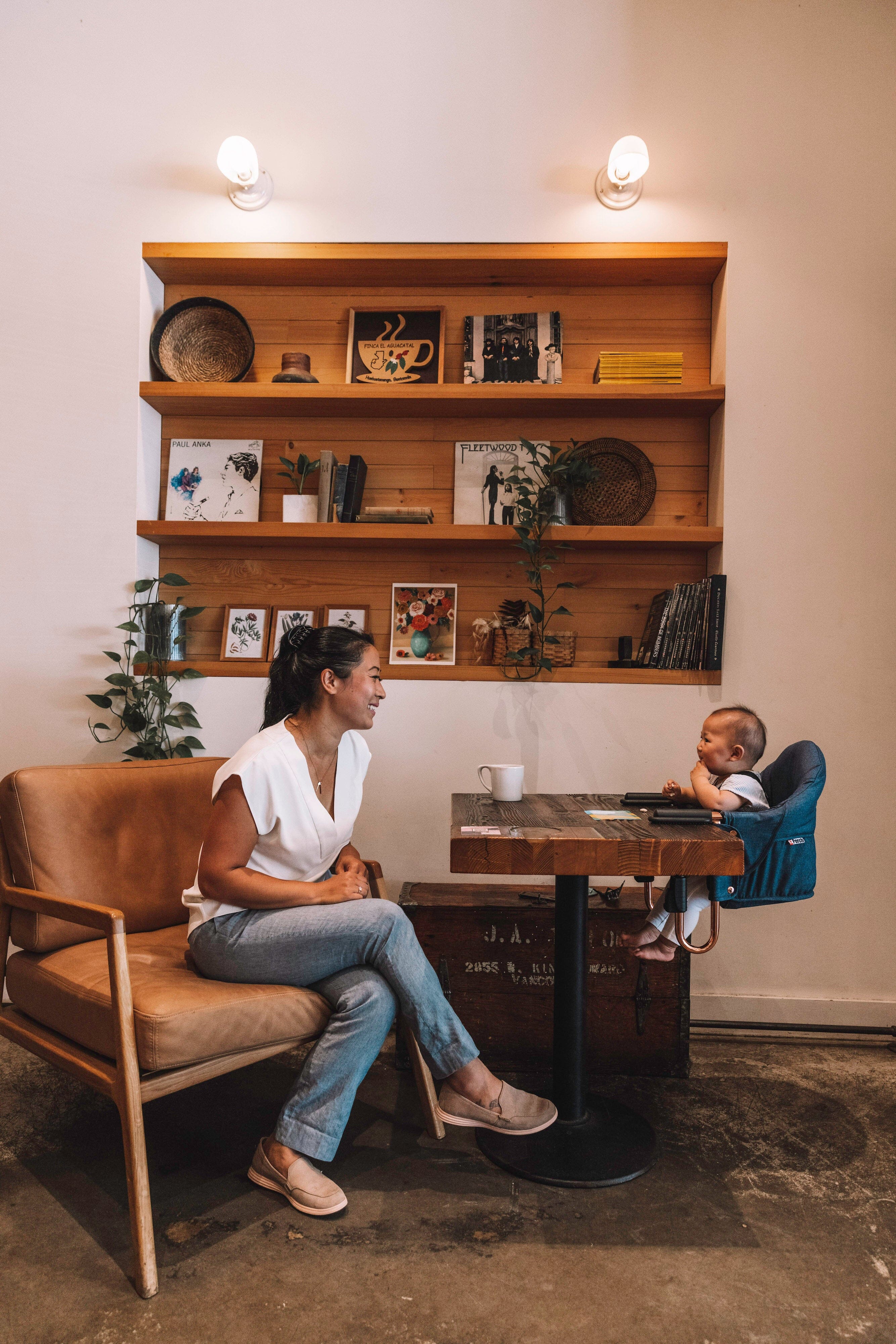 guzzie-guss-perch-portable-hanging-high-chair