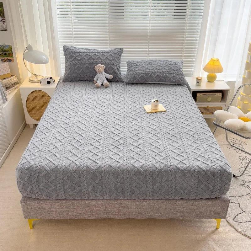 Jogo de Lençol + Fronhas Plush Nuvem - O Toque Aveludado e Conforto Inigualável que Você Merece!