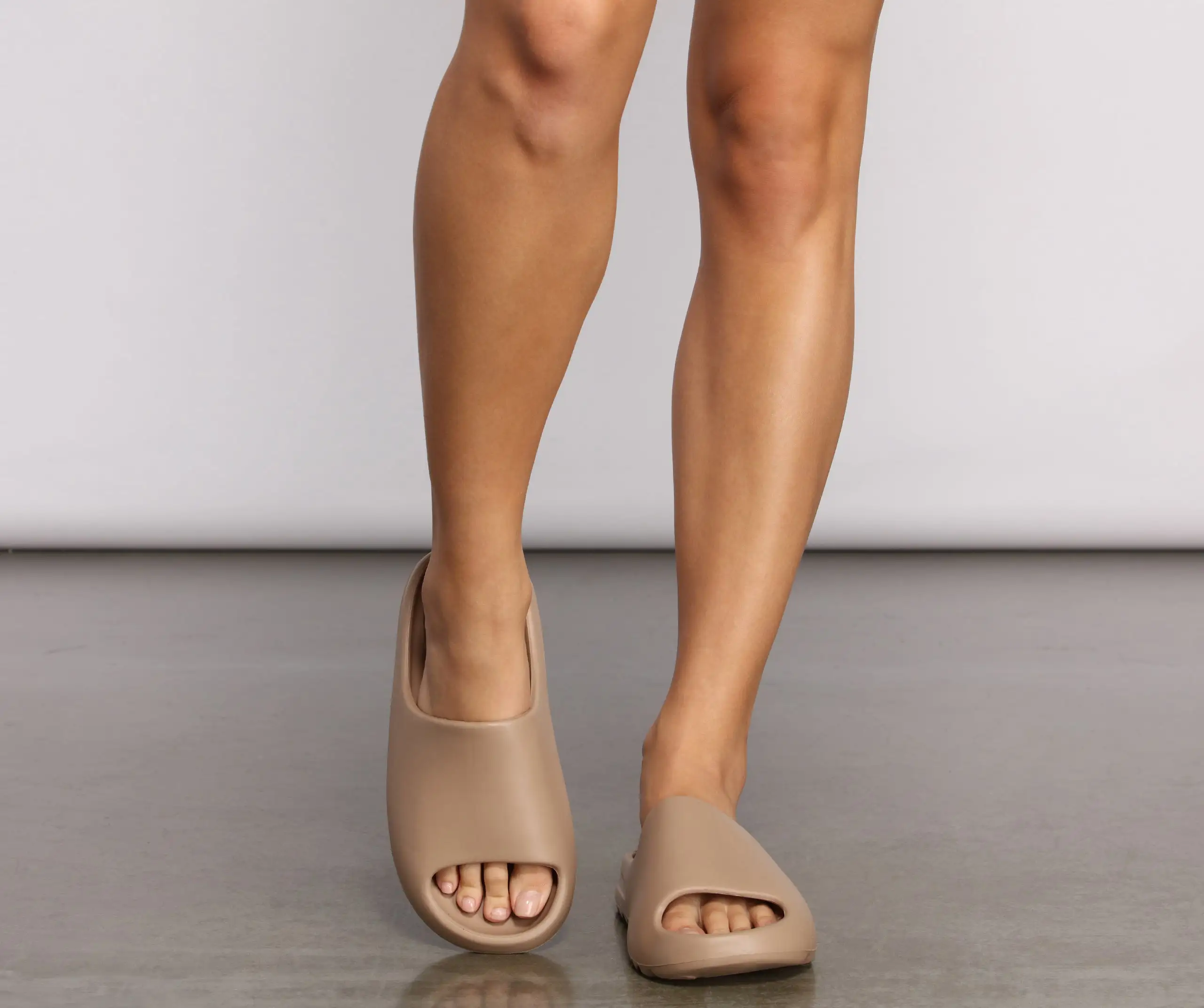 Essential Basic Lug Slides