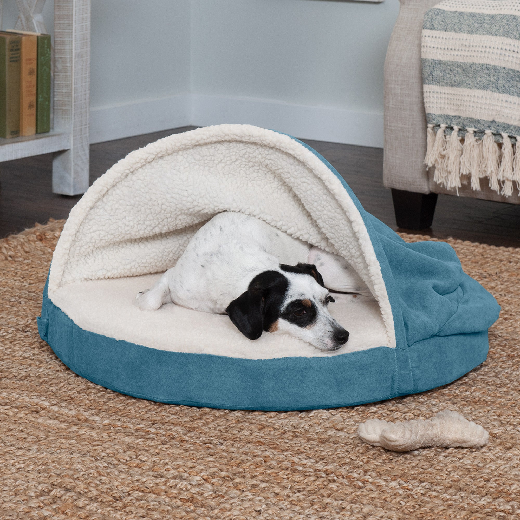 FurHaven | Orthopedic Faux Sheepskin Snuggery Burrow Pet Bed for Dogs and Cats， Blue， 26-Inch