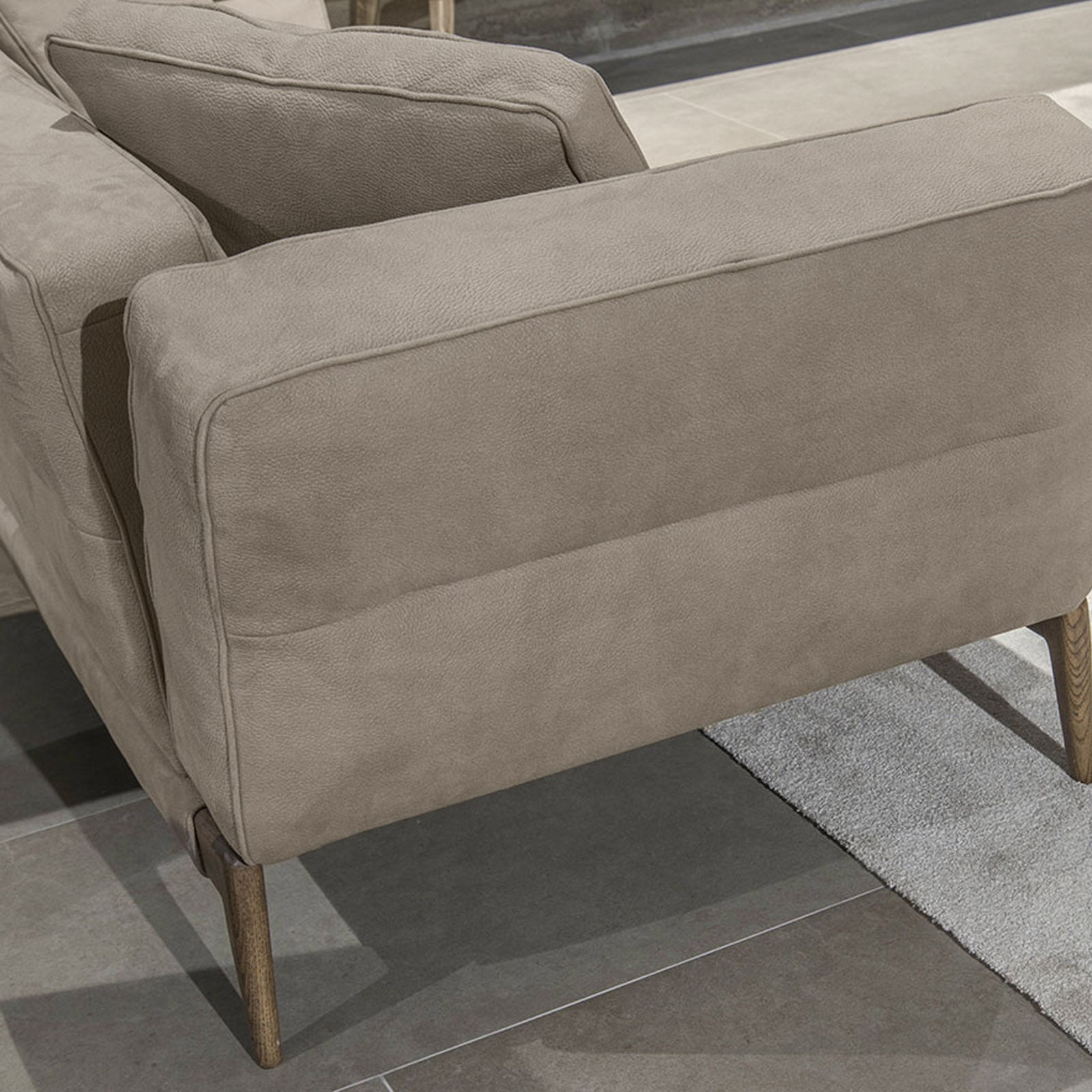 Ligna Armchair  Ligna-Ac1